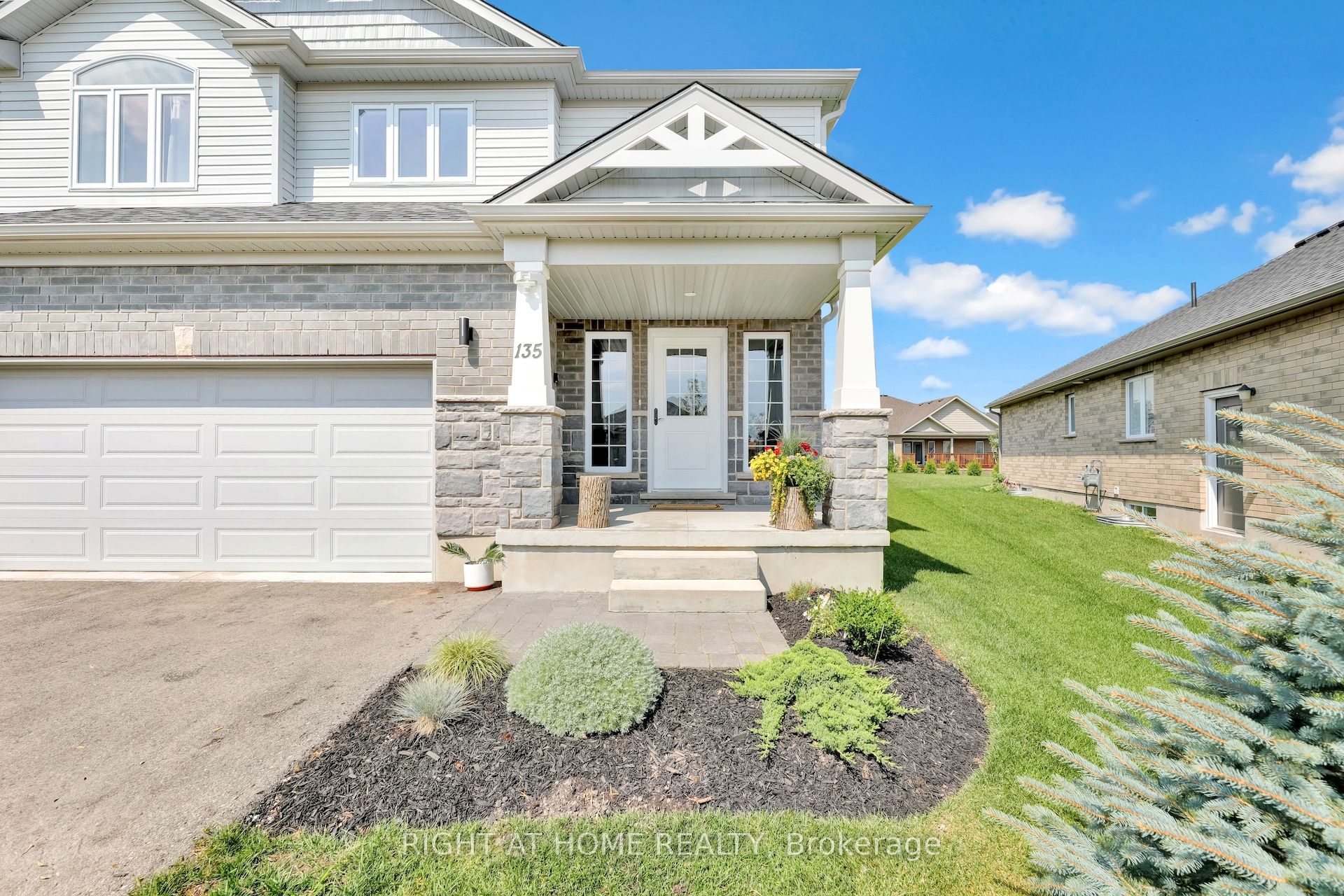 135 Stephenson Way Property Photo 3