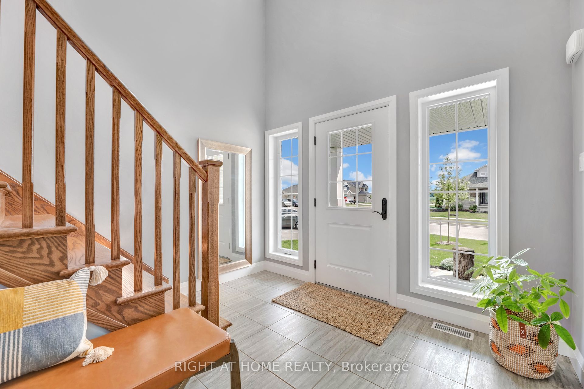 135 Stephenson Way Property Photo 4