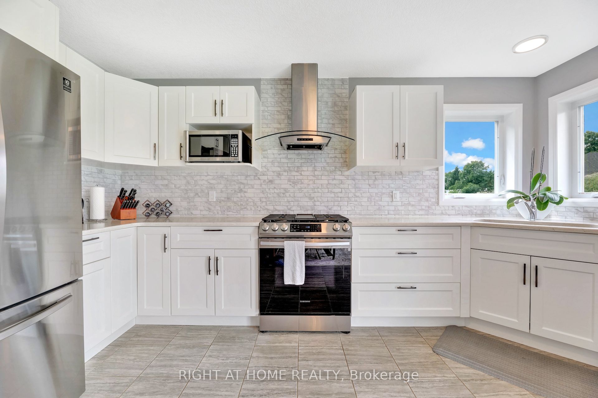 135 Stephenson Way Property Photo 16