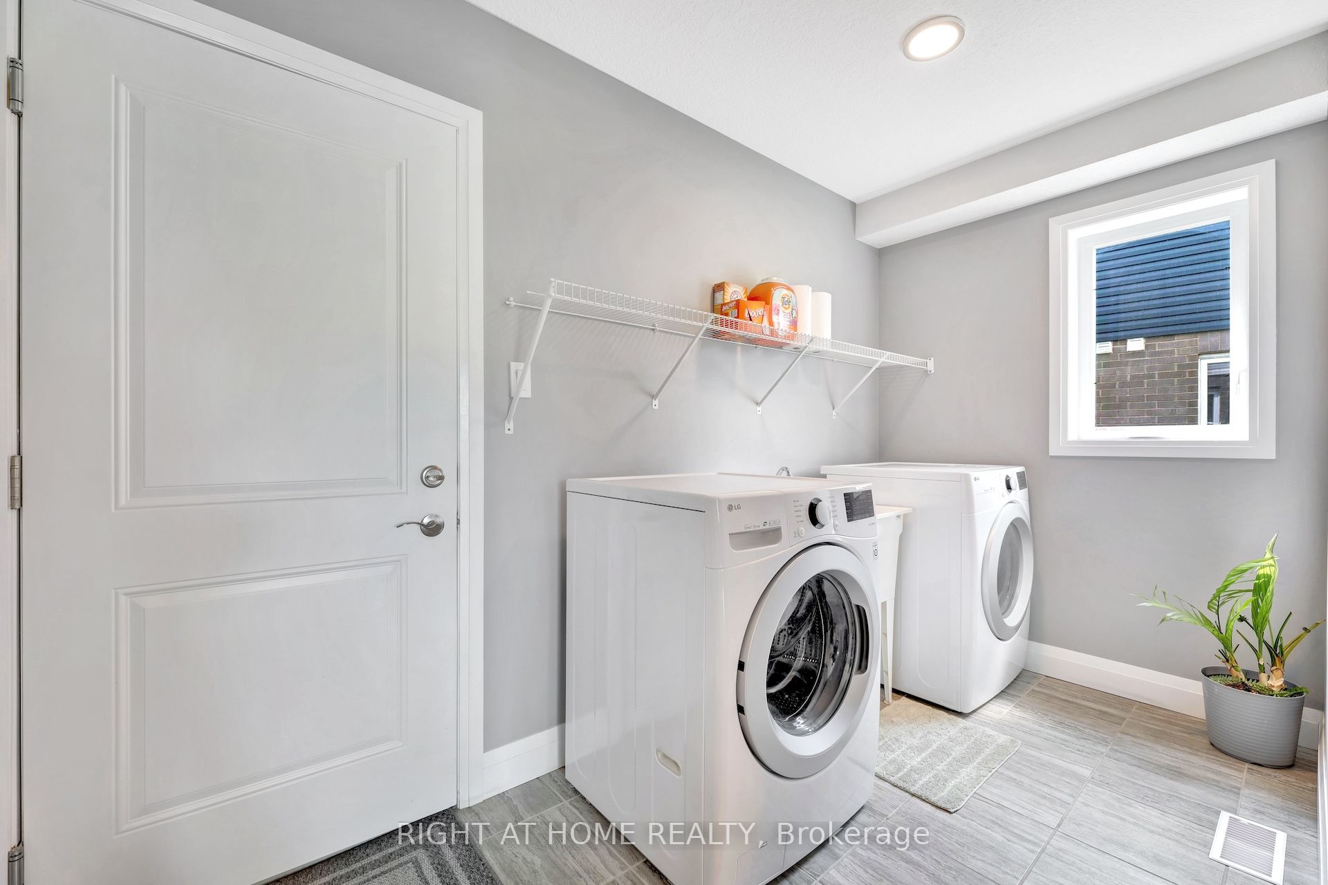 135 Stephenson Way Property Photo 18