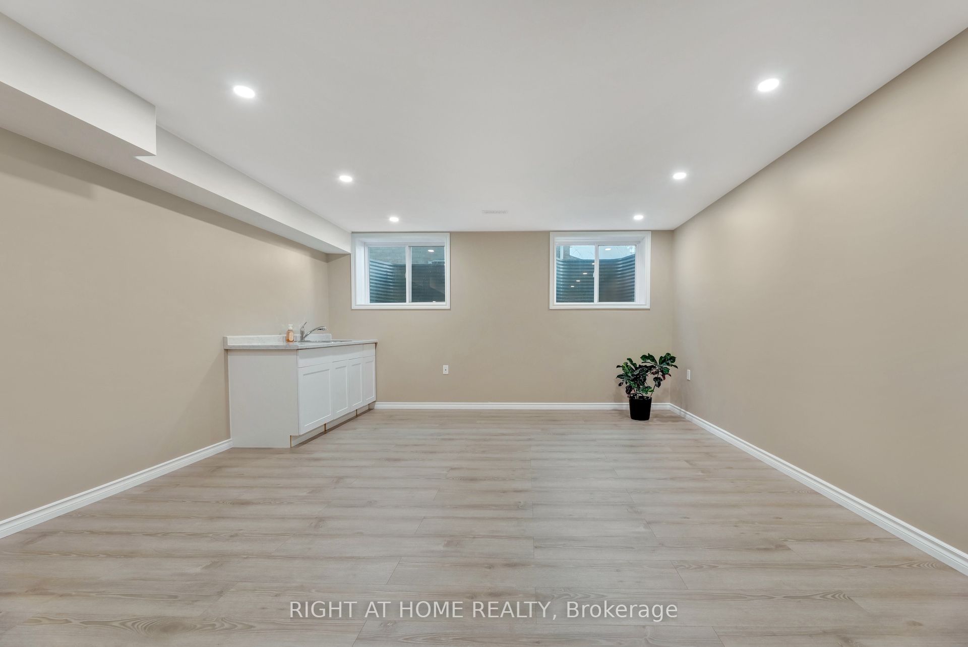 135 Stephenson Way Property Photo 32