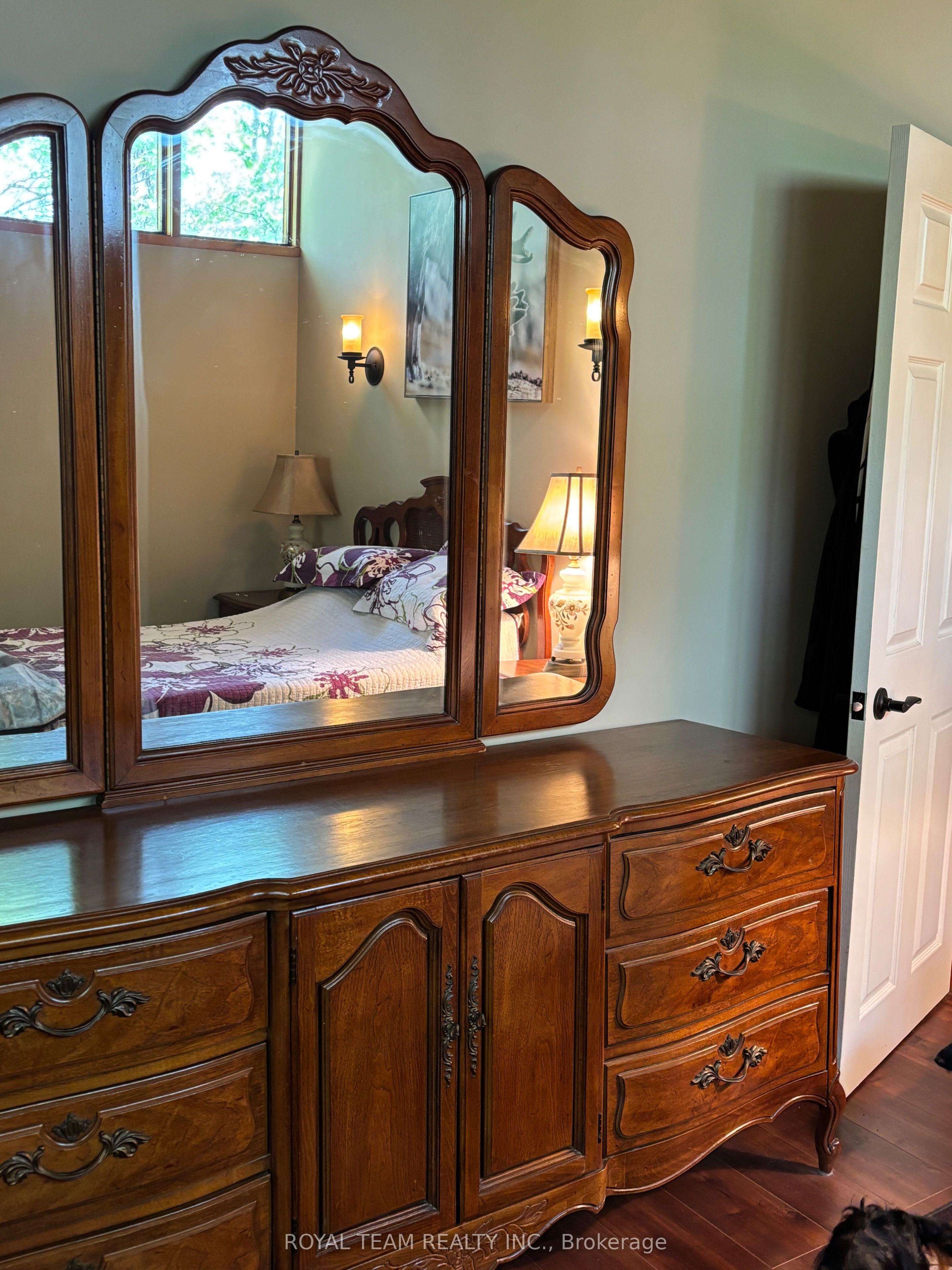 1851 Deep Bay Road Property Photo 12