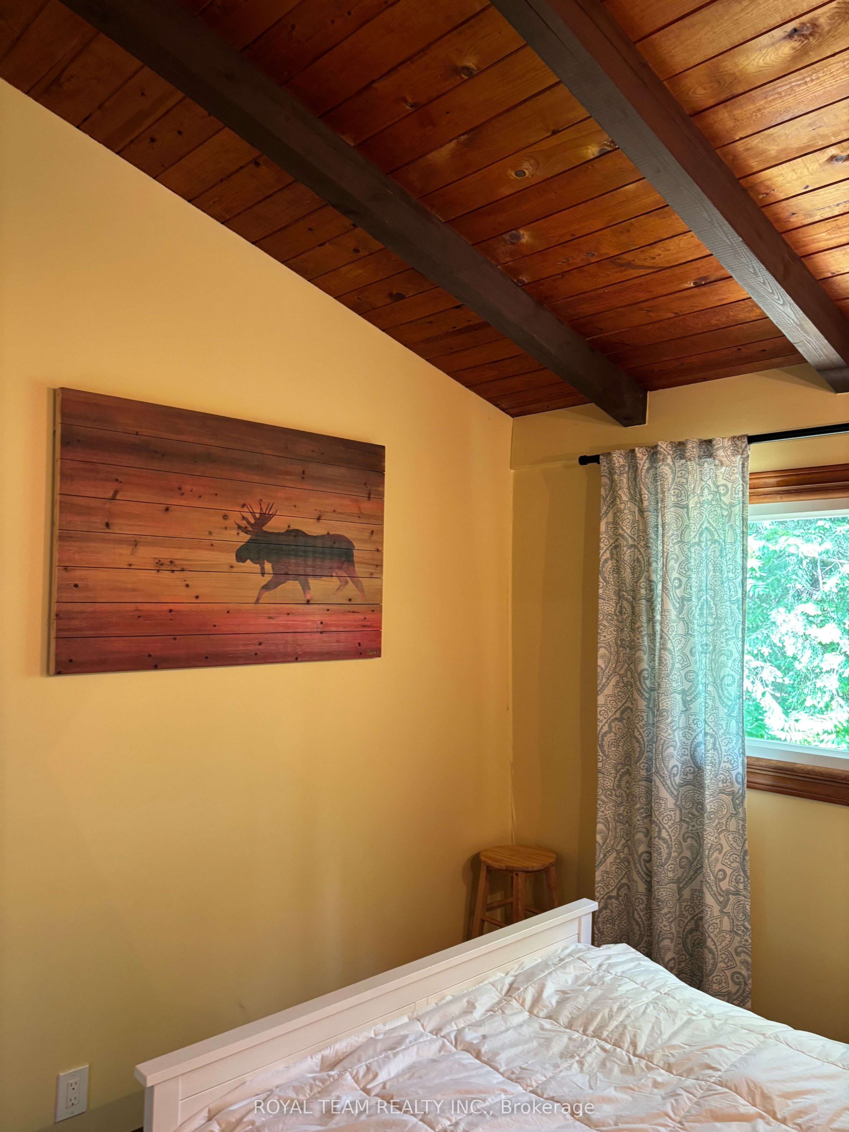 1851 Deep Bay Road Property Photo 24