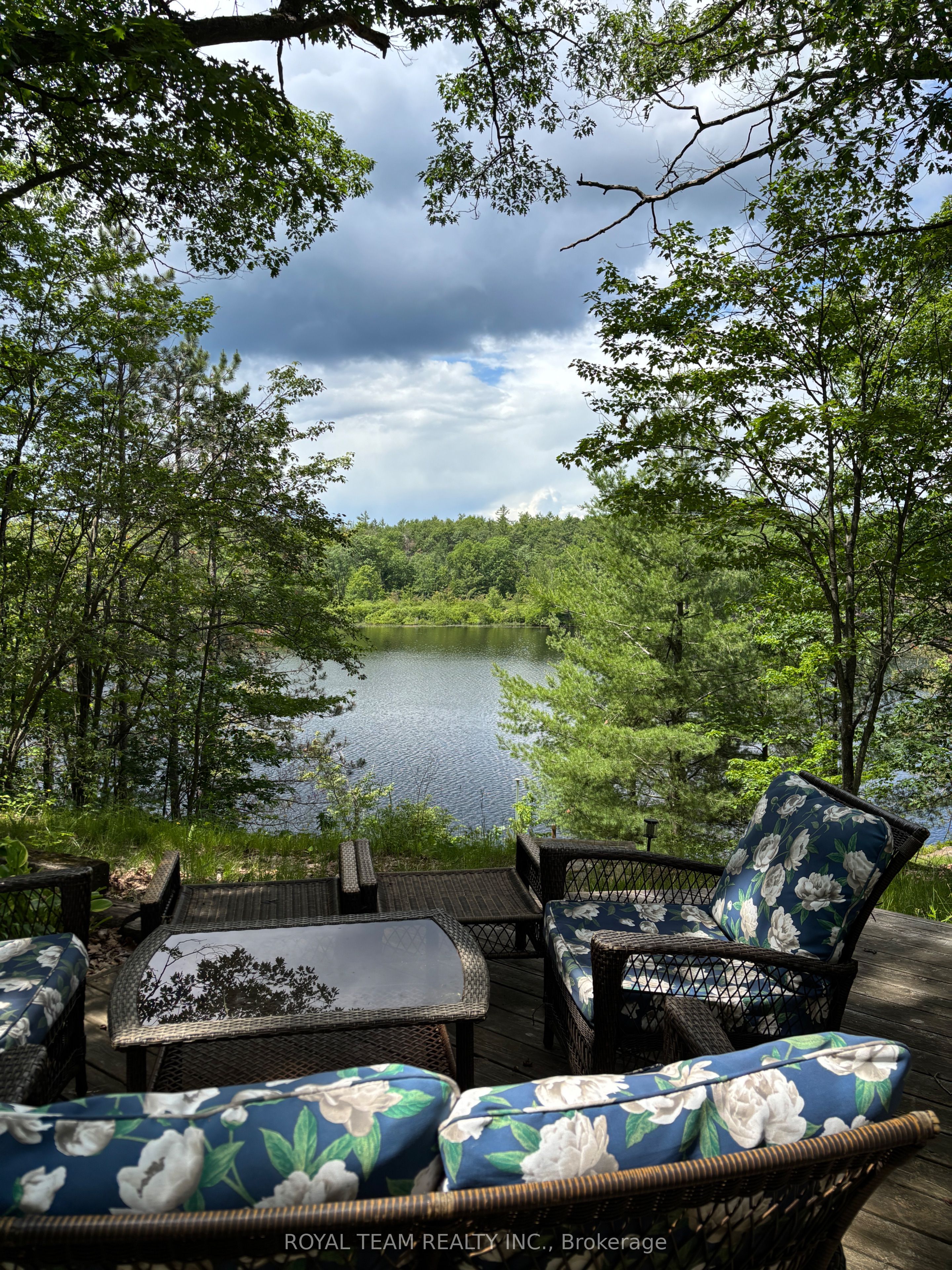 1851 Deep Bay Road Property Photo 32