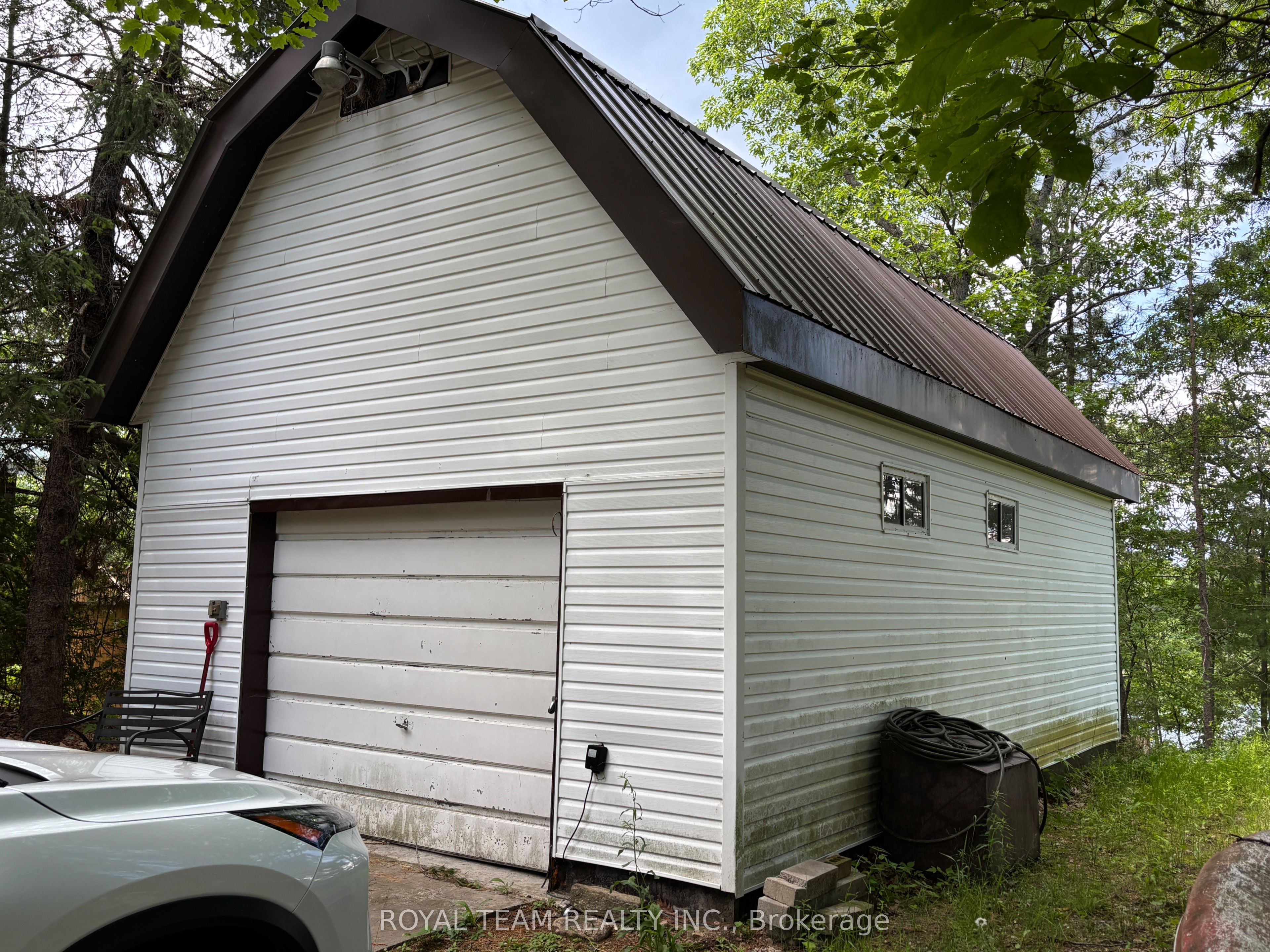 1851 Deep Bay Road Property Photo 48