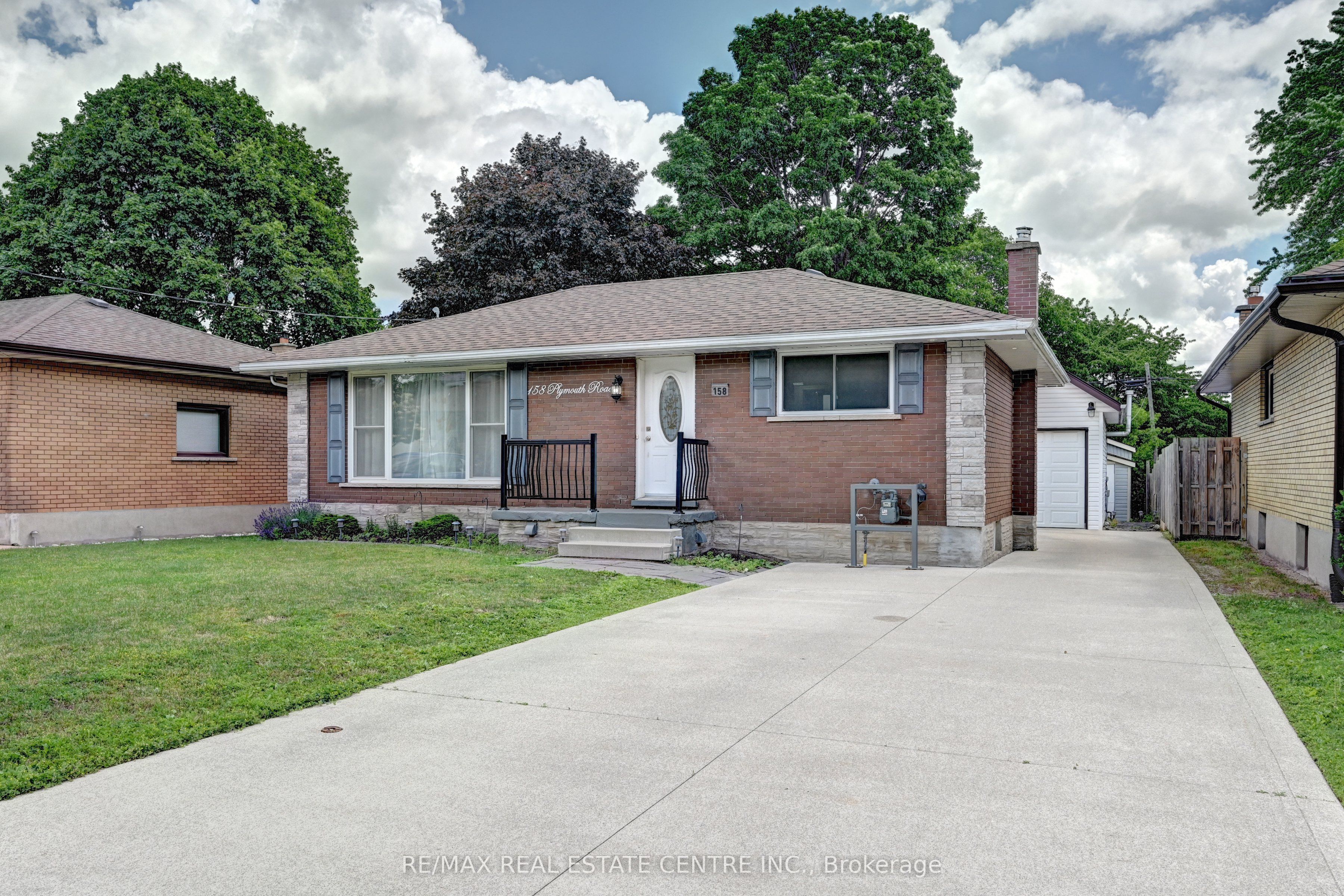 158 Plymouth Road Property Photo 1
