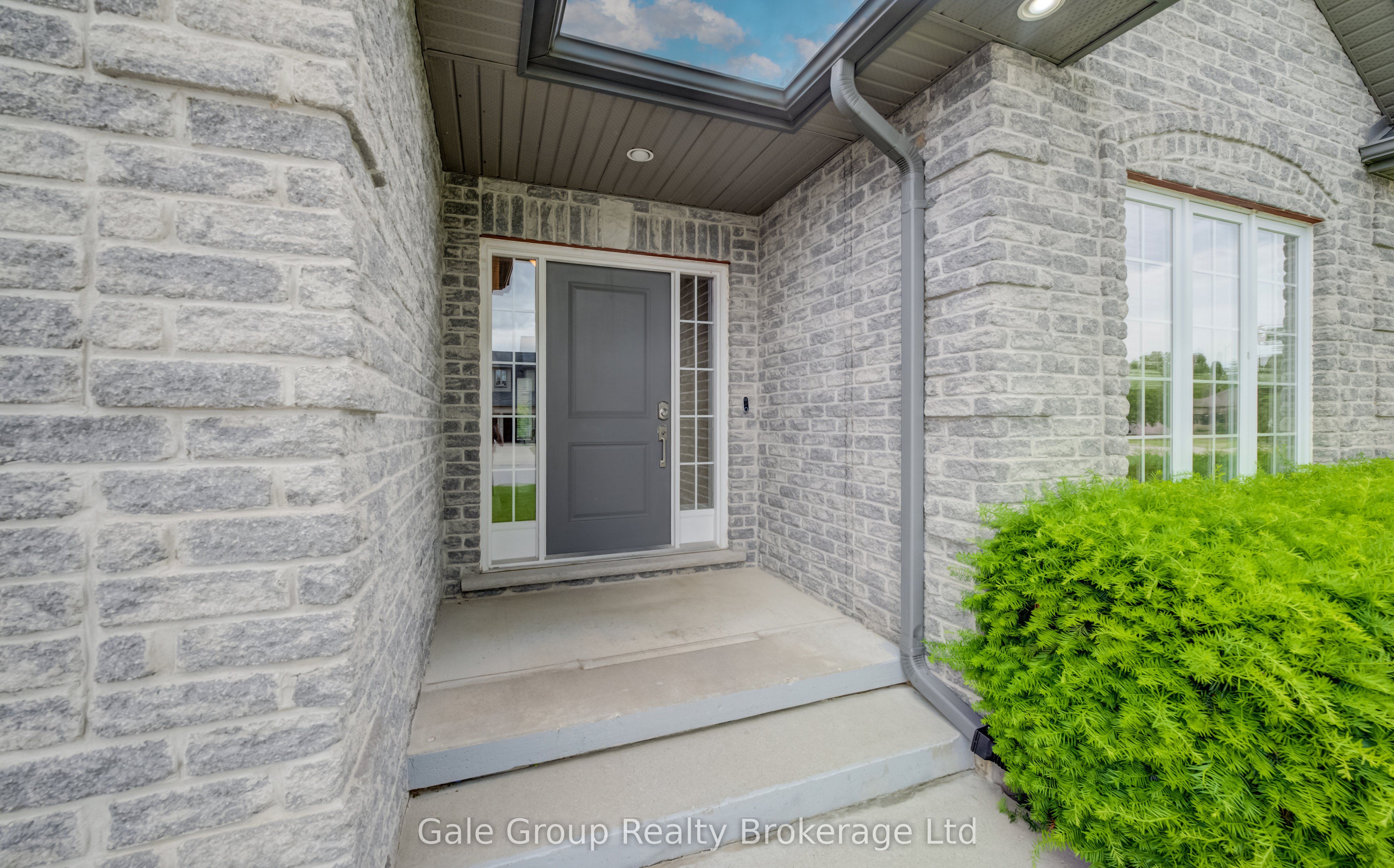 47 Graydon Drive Property Photo 4