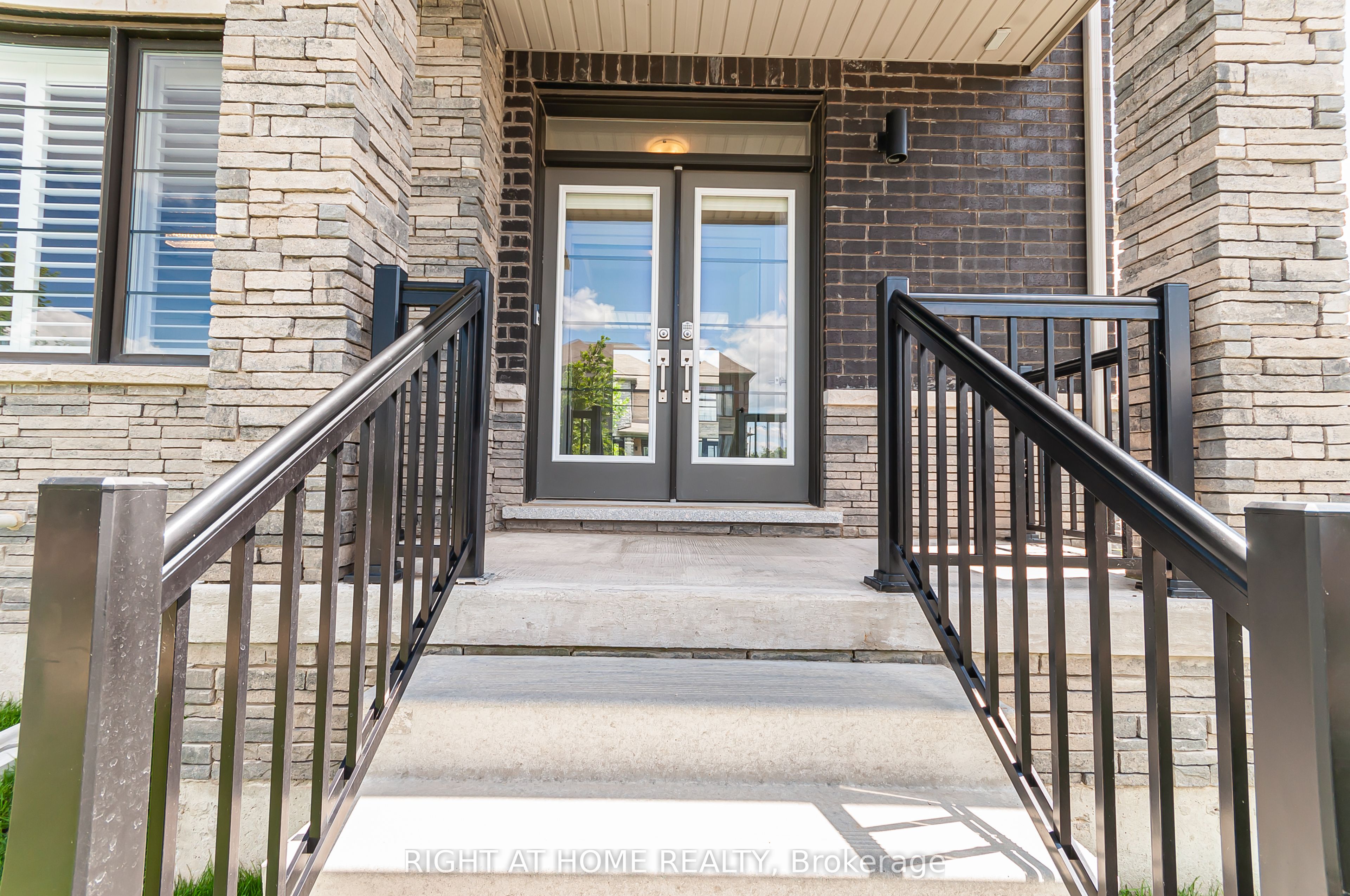 103 David Street Property Photo 3