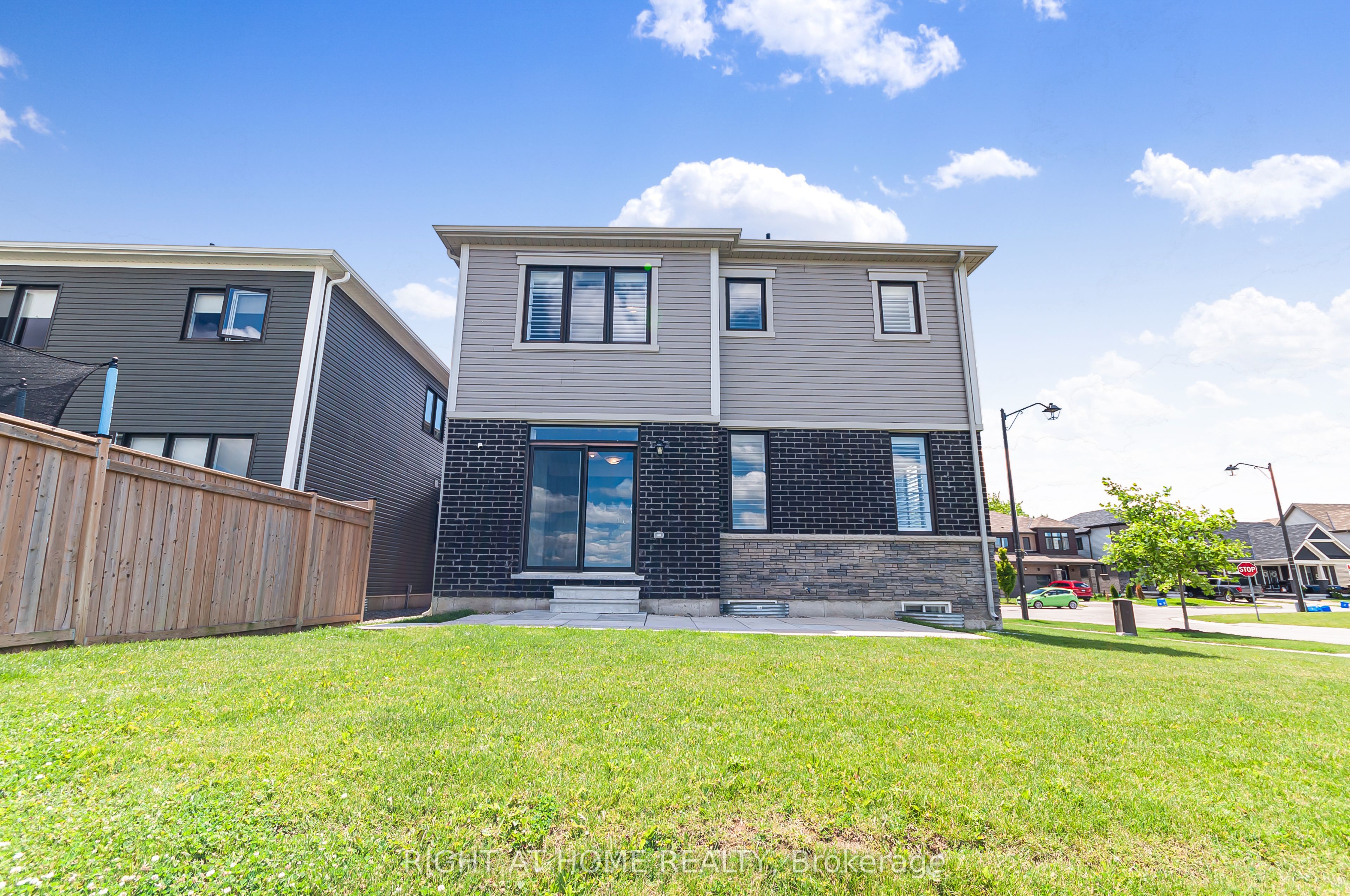 103 David Street Property Photo 4