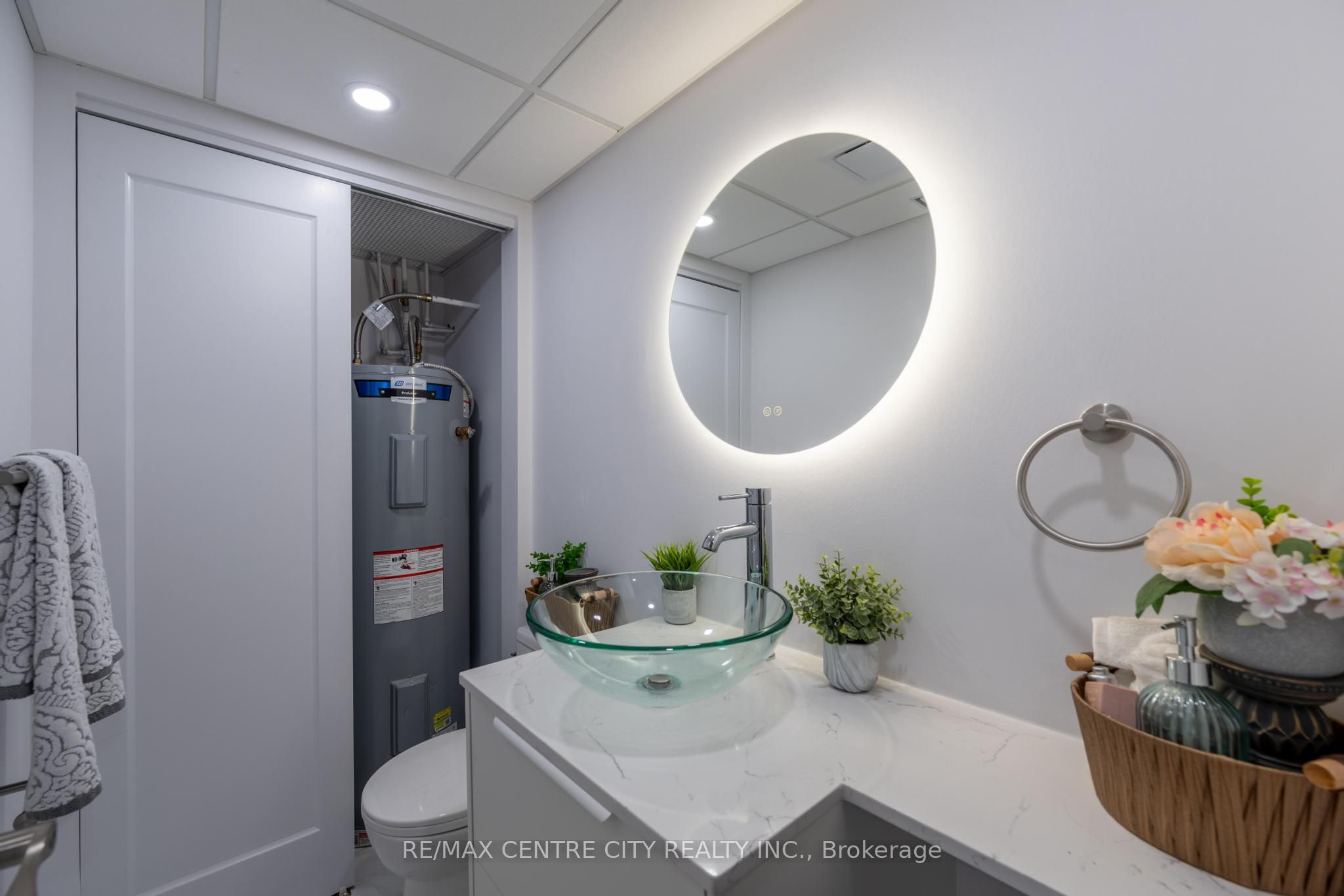 280 S Queens Avenue 1 Property Photo 11