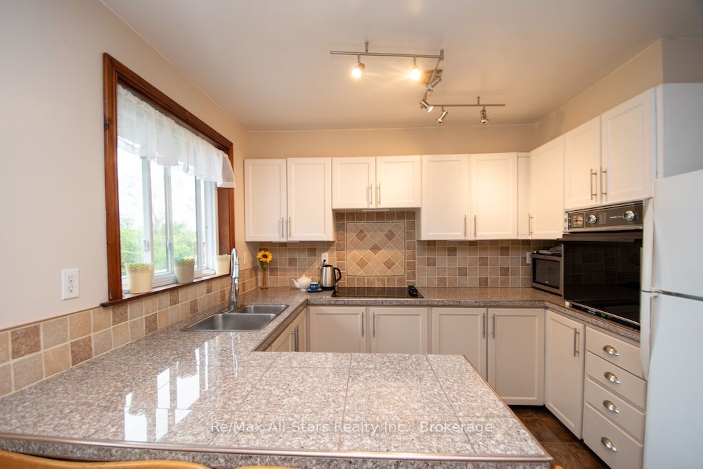 421 Ogemah Road Property Photo 16