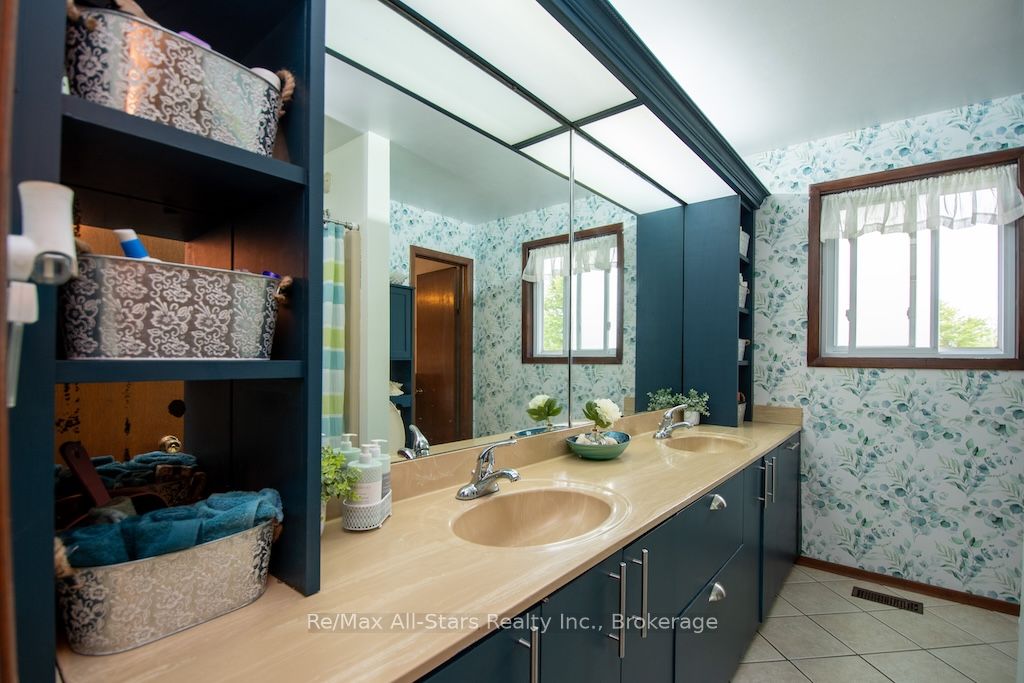 421 Ogemah Road Property Photo 29