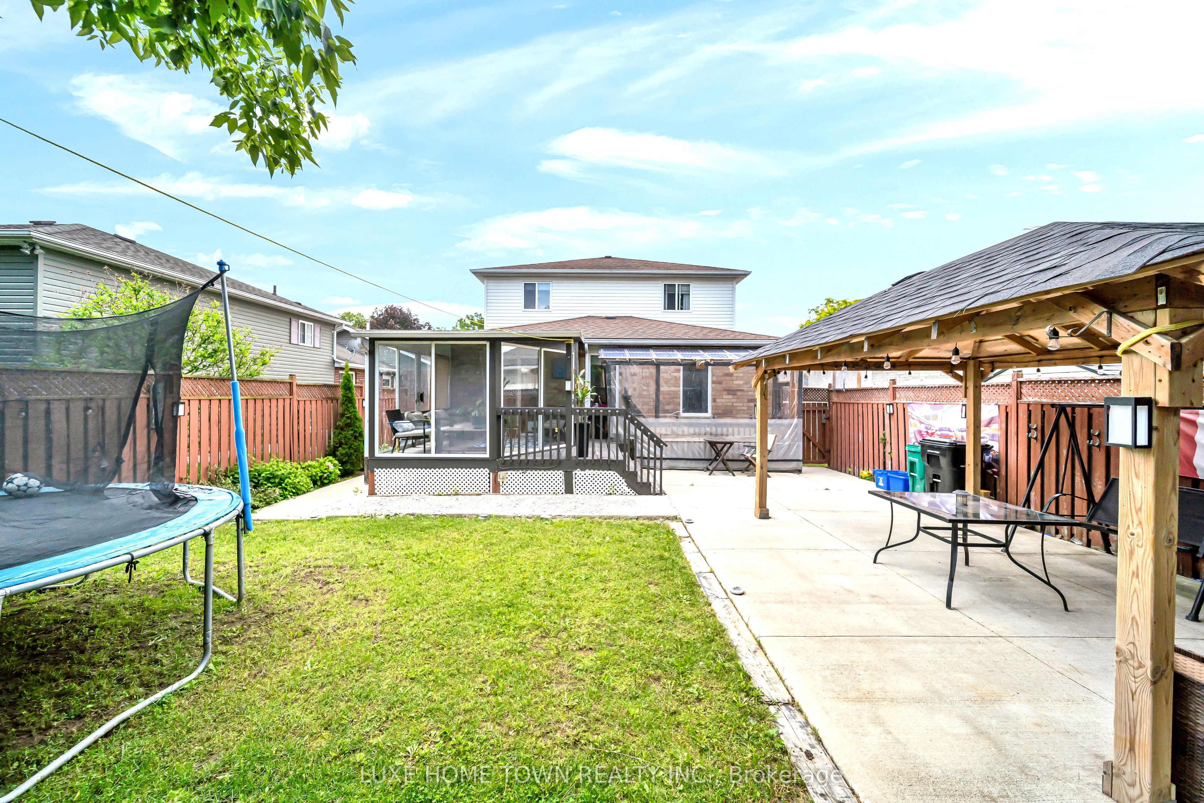 27 Fraserwood Court Property Photo 48
