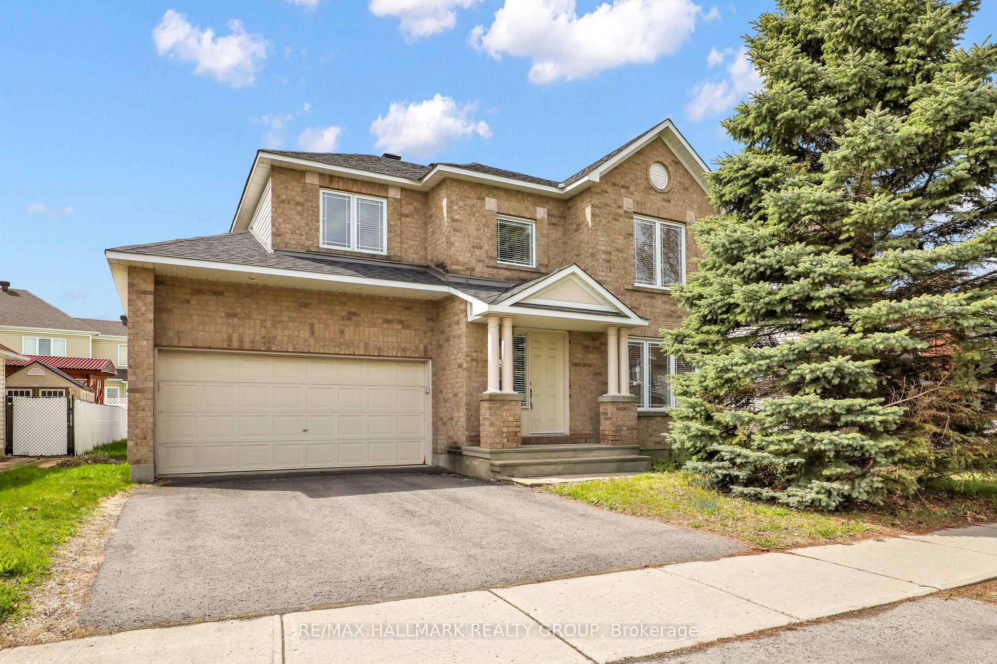 634 Aquaview Drive Property Photo 1