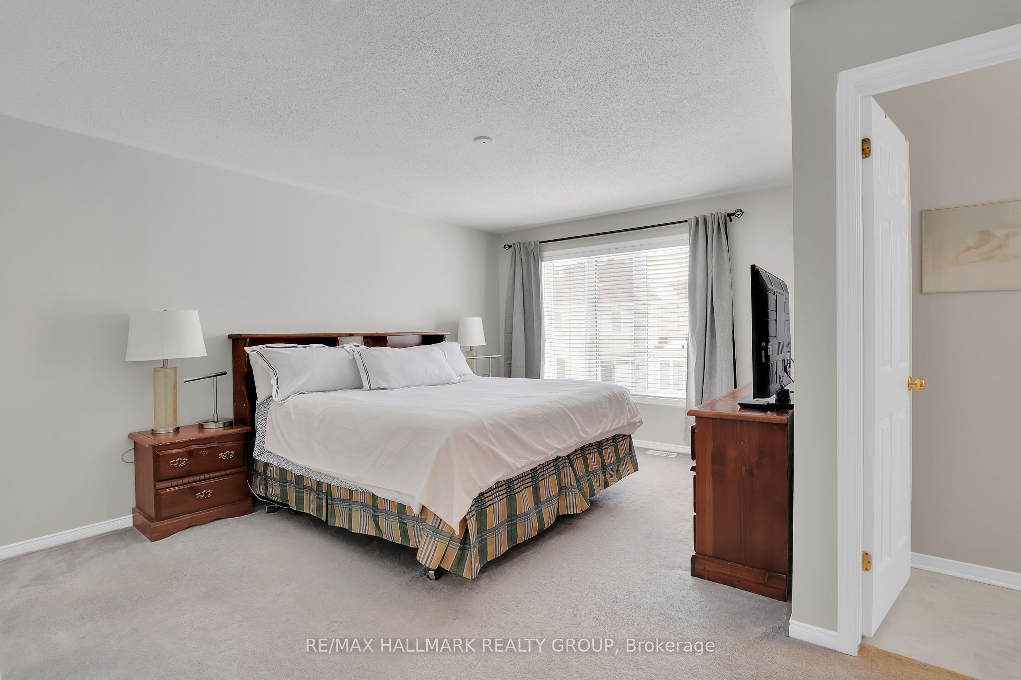 634 Aquaview Drive Property Photo 12