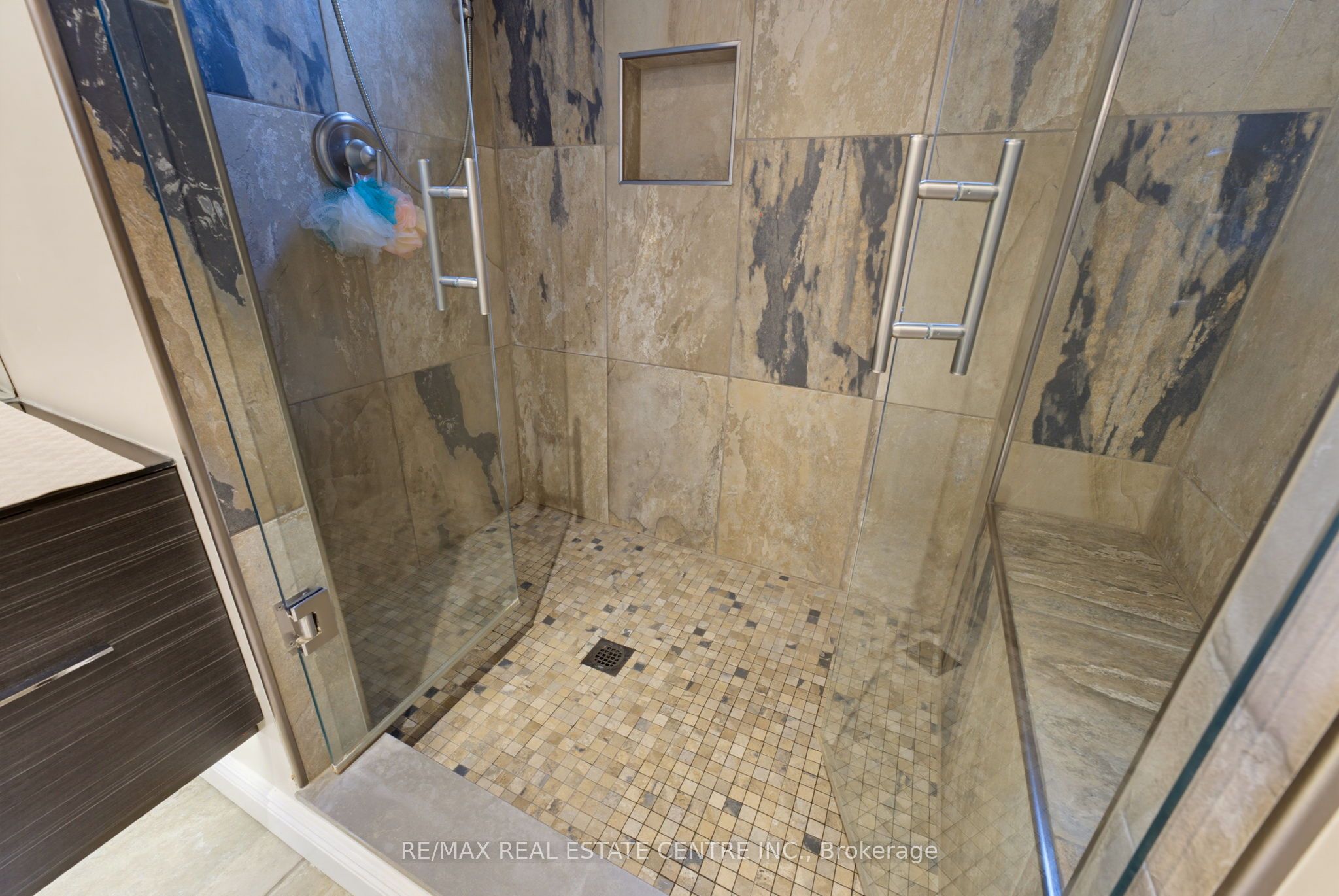 417 Cooper Street Property Photo 36