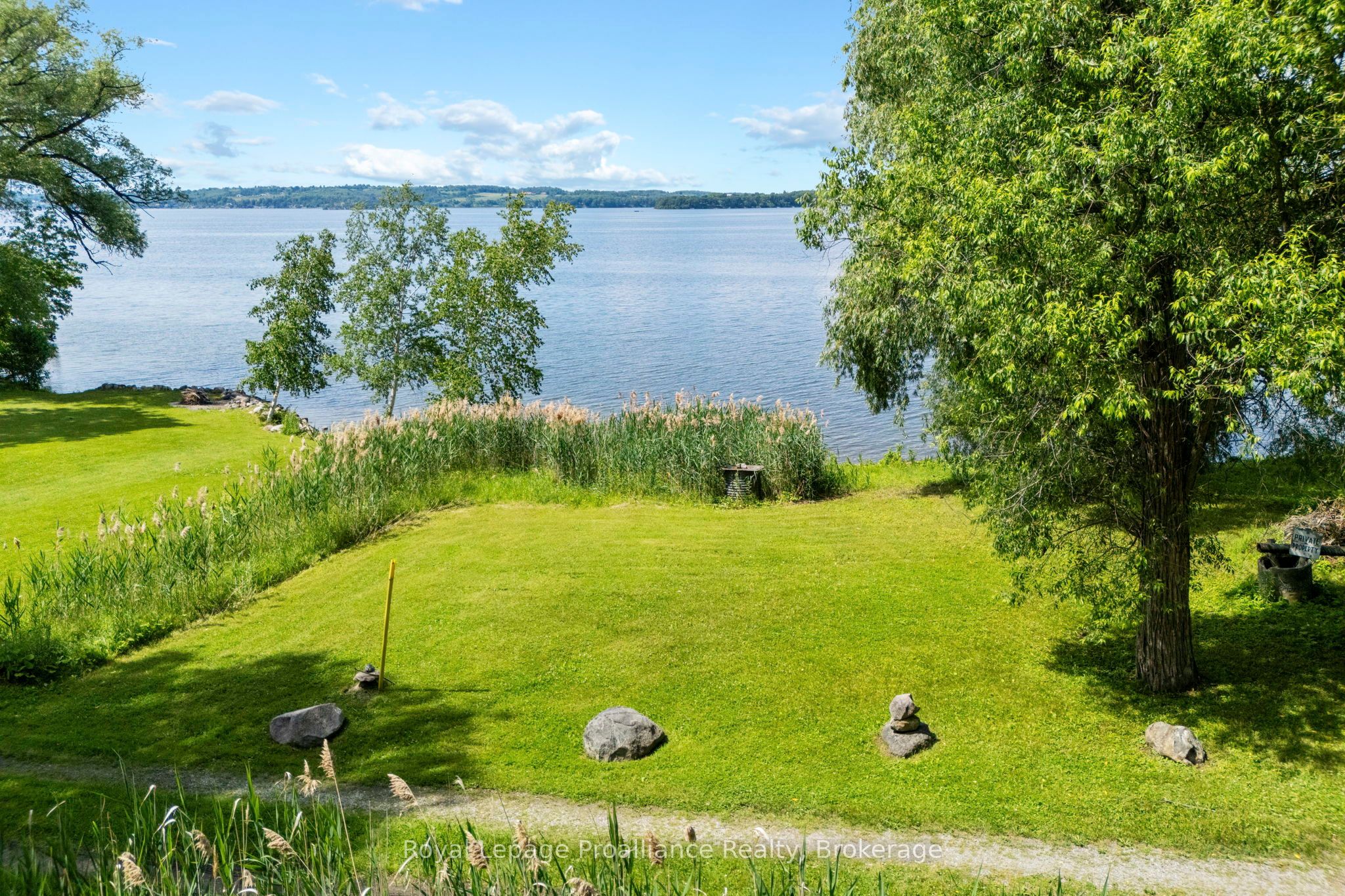 5248 King Road Property Photo 1