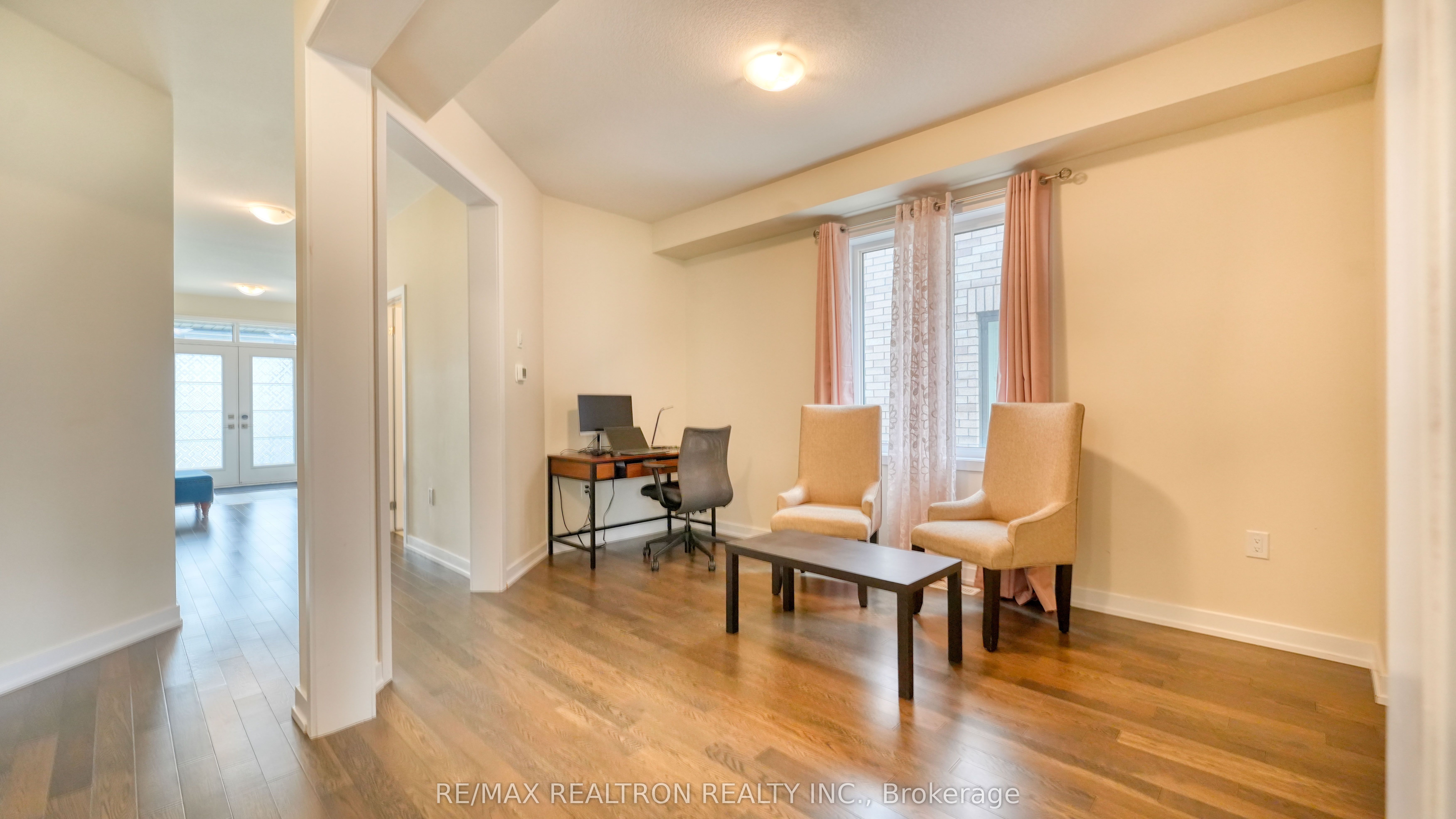 20 Hawick Crescent Property Photo 6