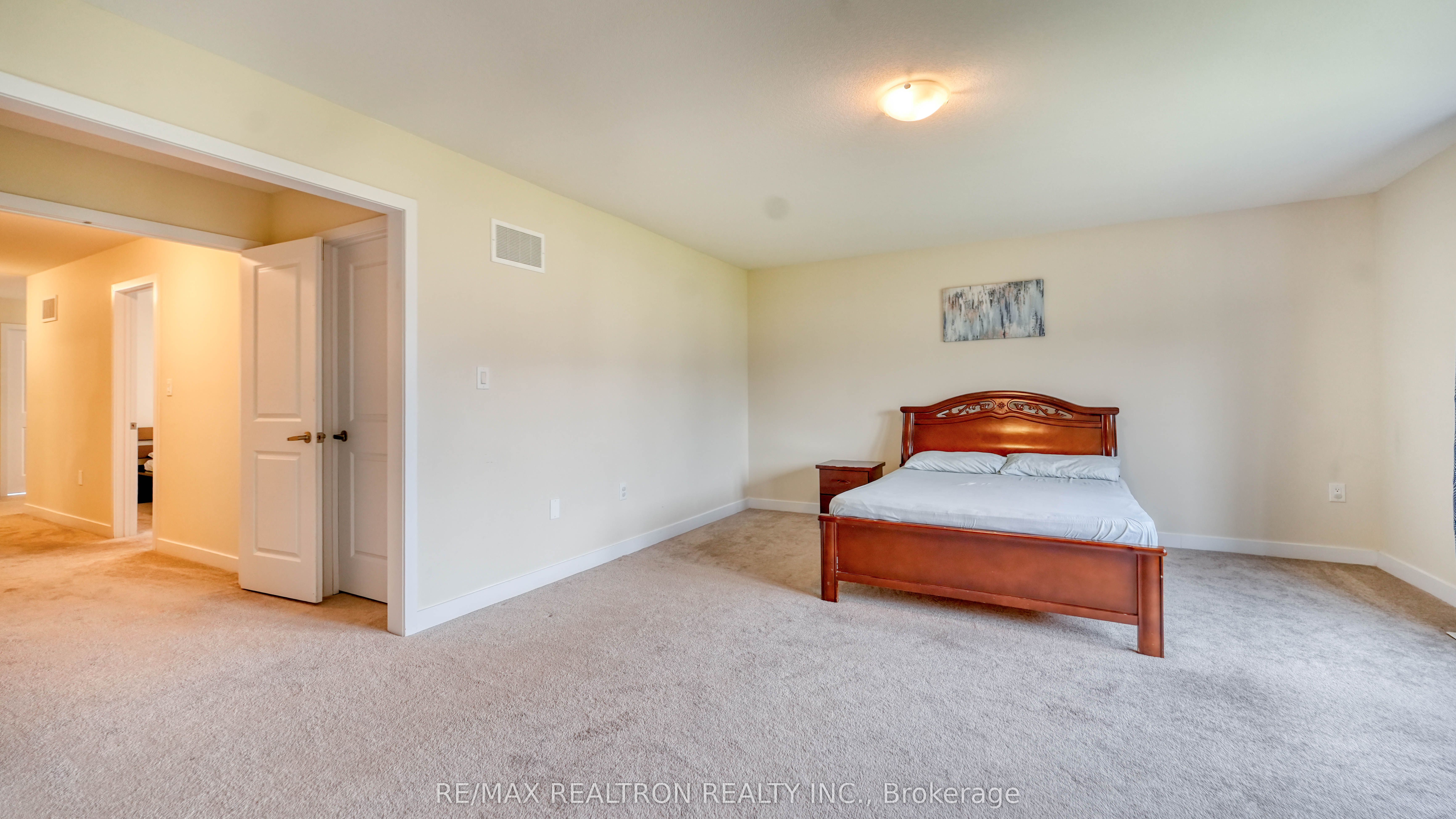 20 Hawick Crescent Property Photo 19