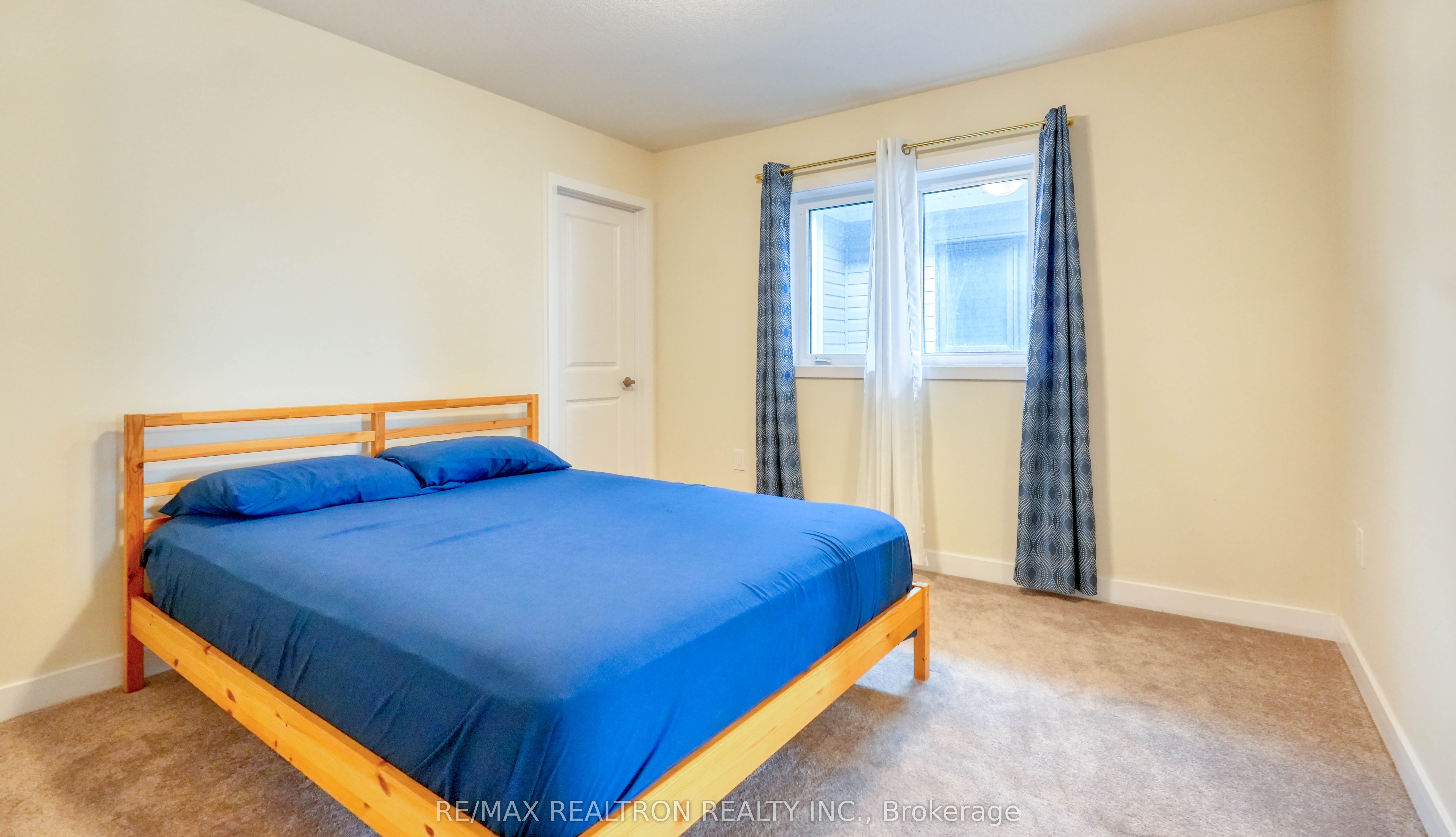20 Hawick Crescent Property Photo 34