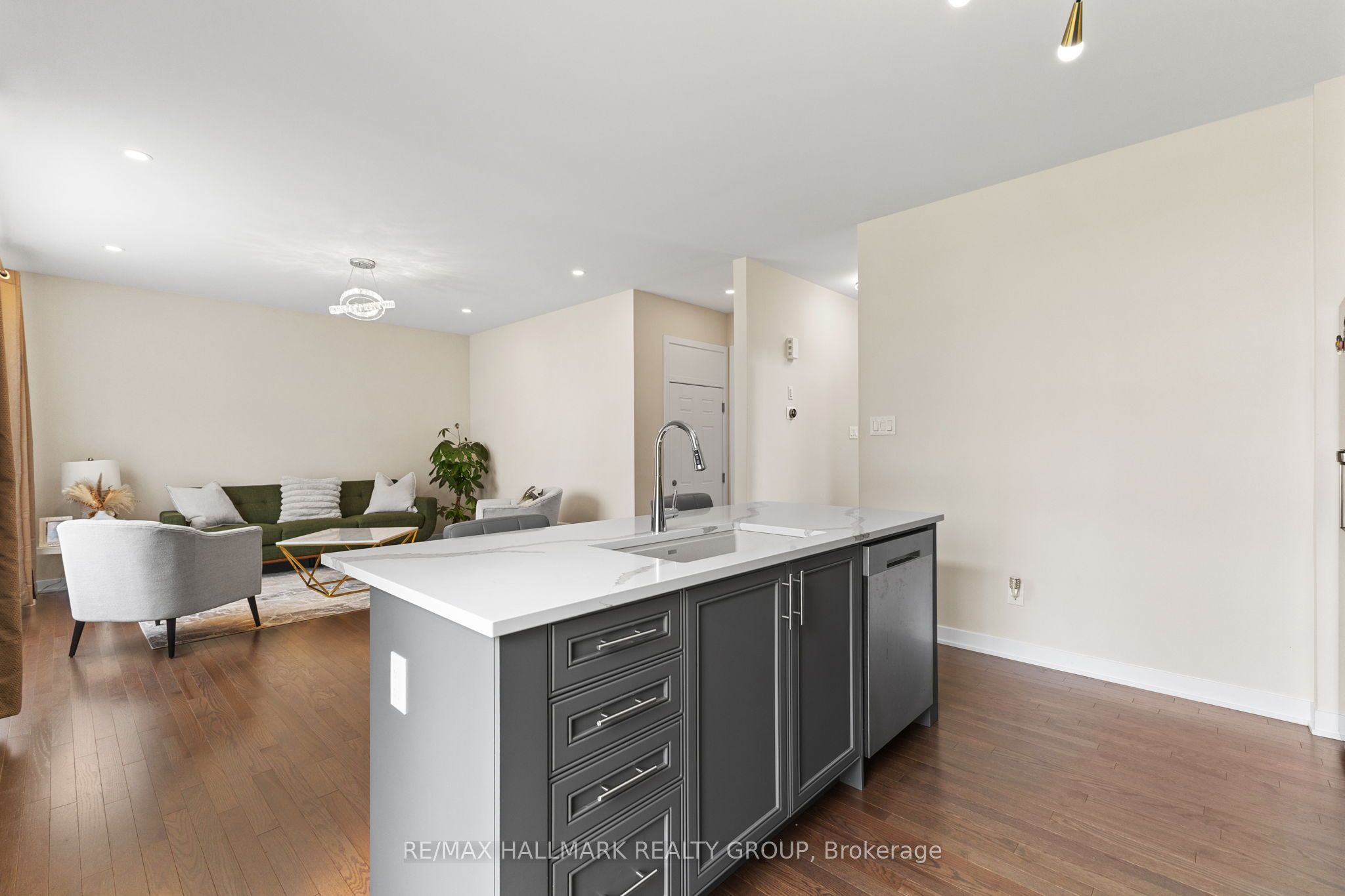 360 Peninsula Road Property Photo 11