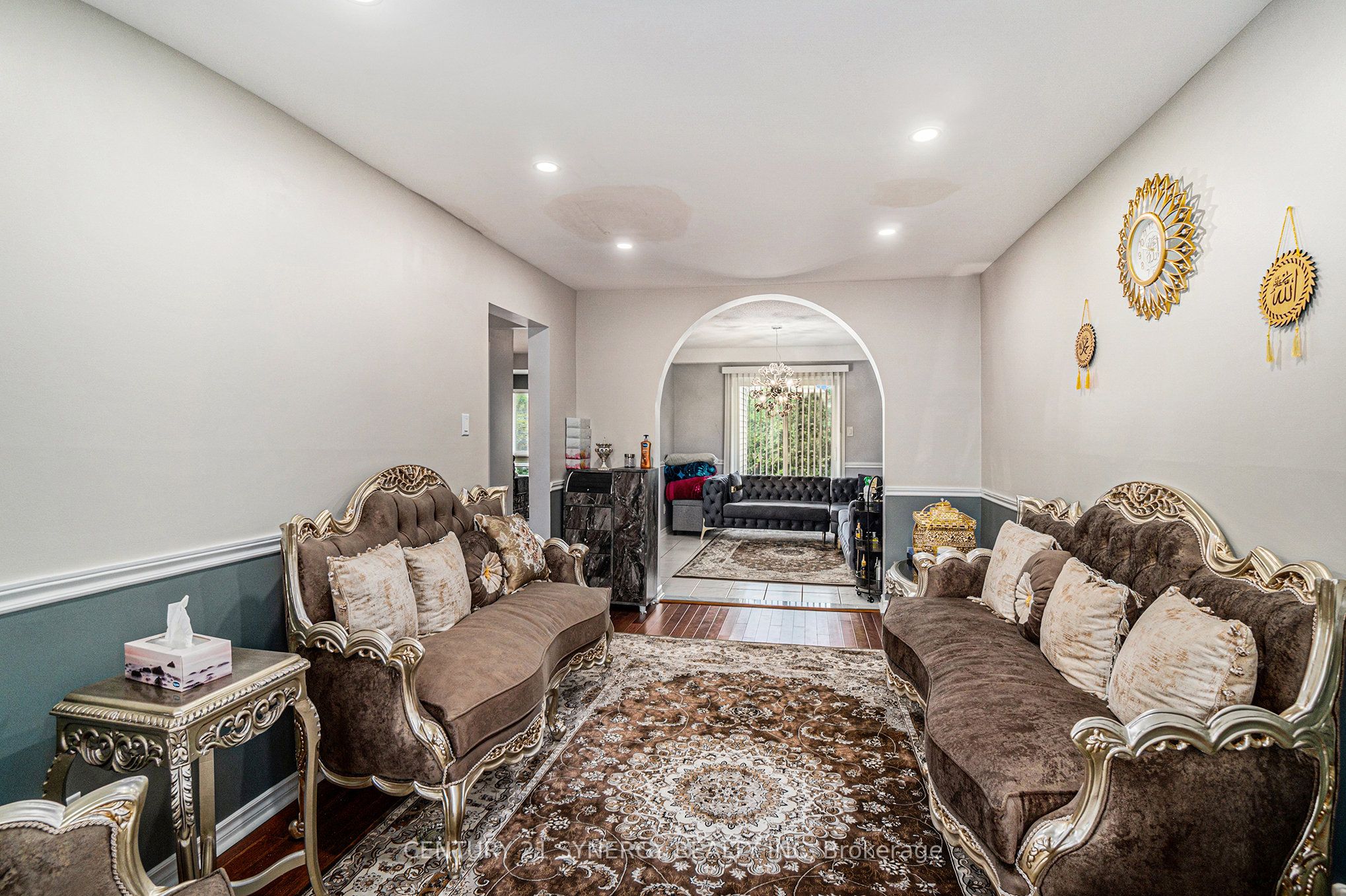 6415 Viseneau Drive Property Photo 4