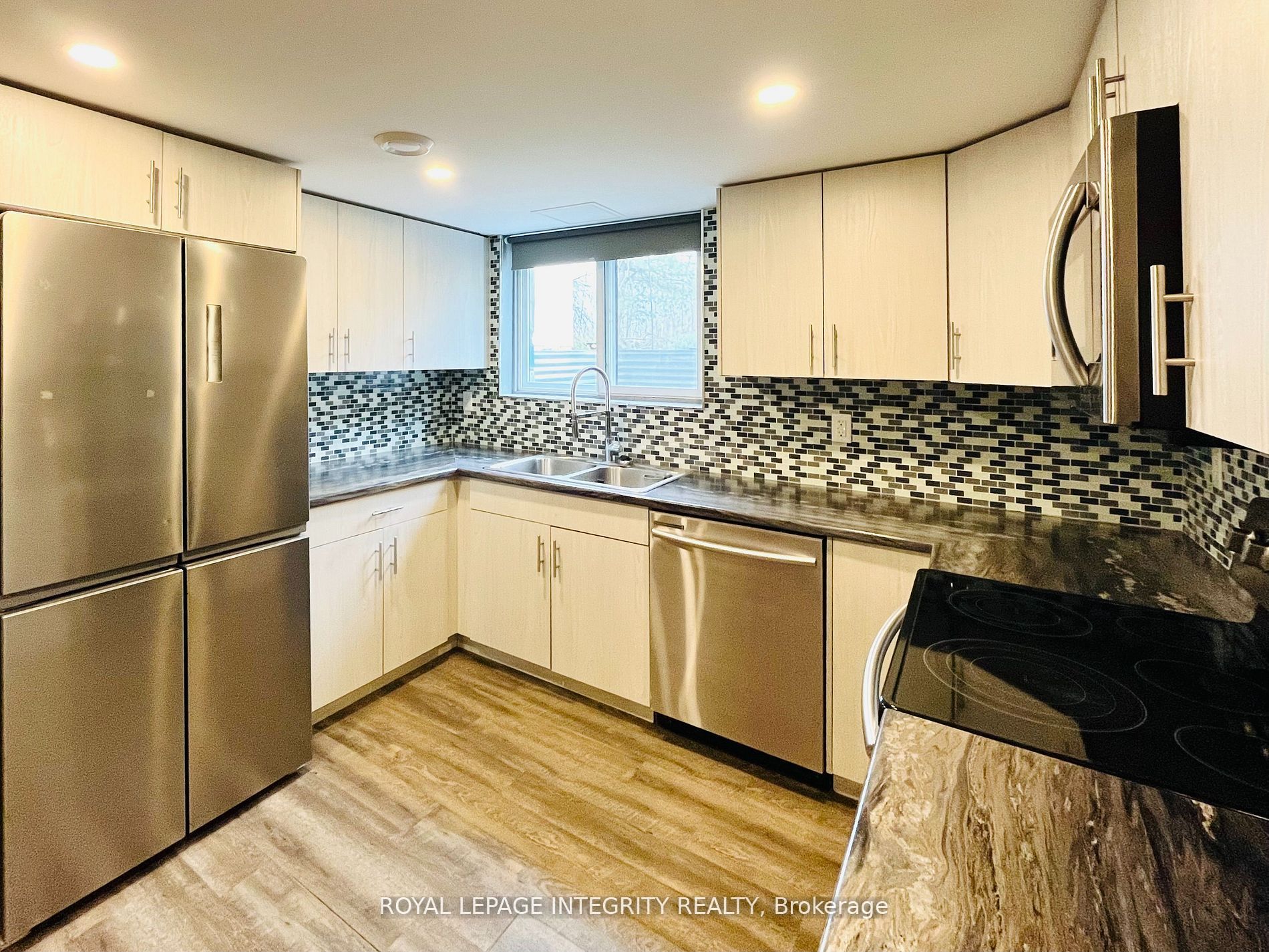 6330 Rothbourne Road Property Photo 28