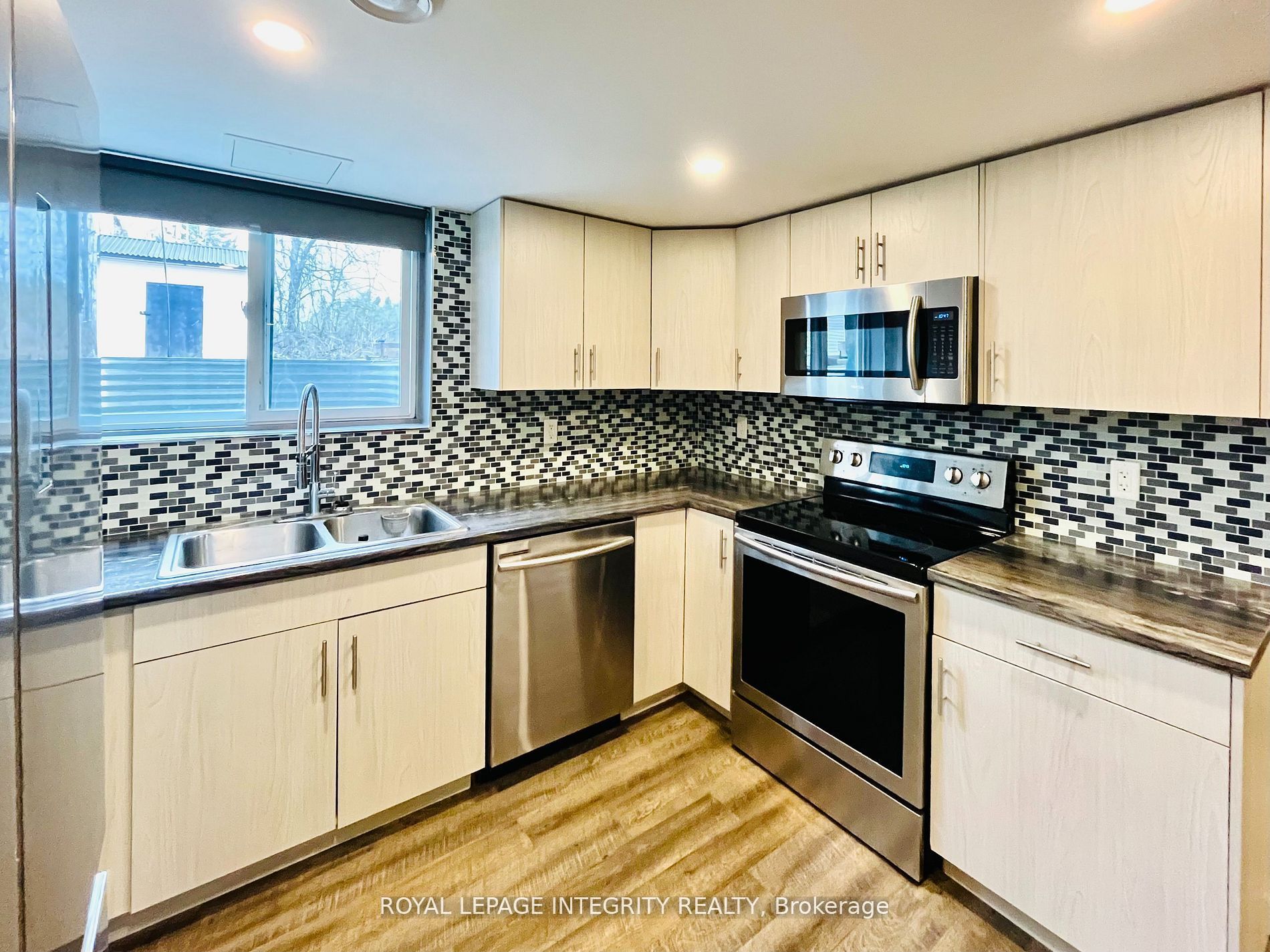 6330 Rothbourne Road Property Photo 29