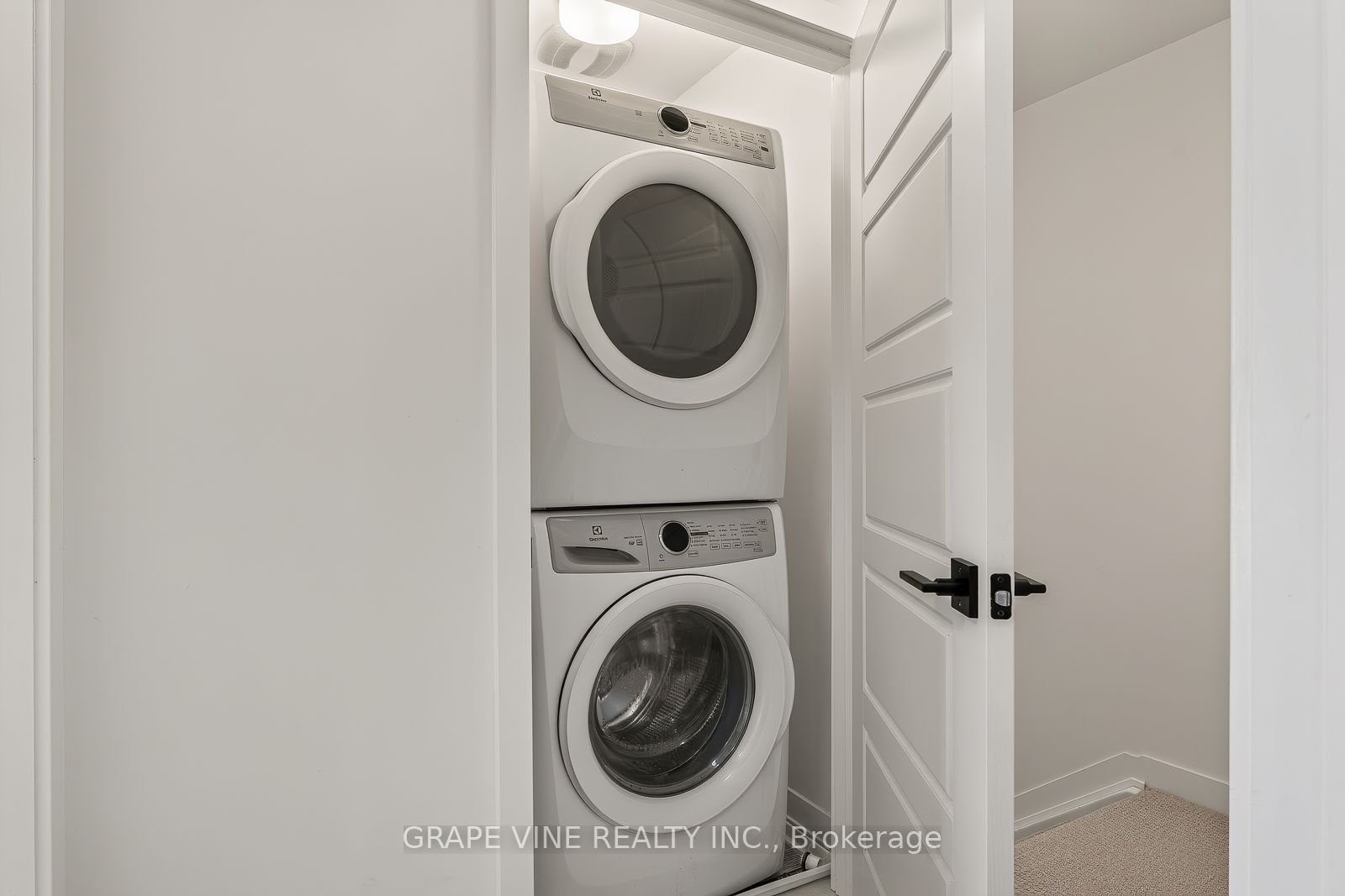 369 Olivenite Private Property Photo 32