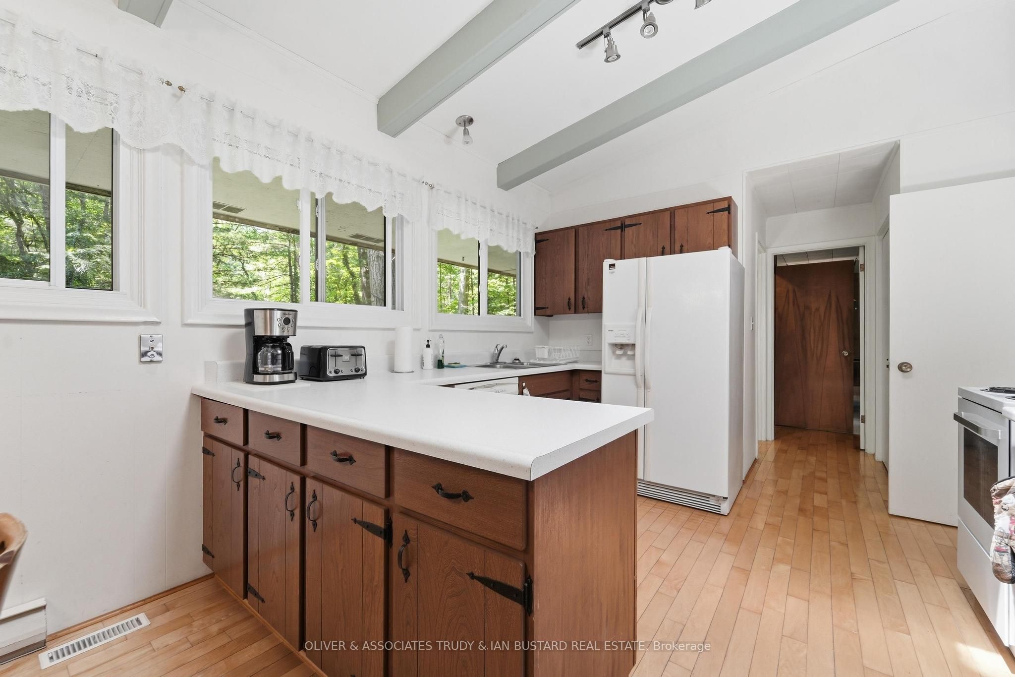 10294 S Brewster Boulevard S Property Photo 12