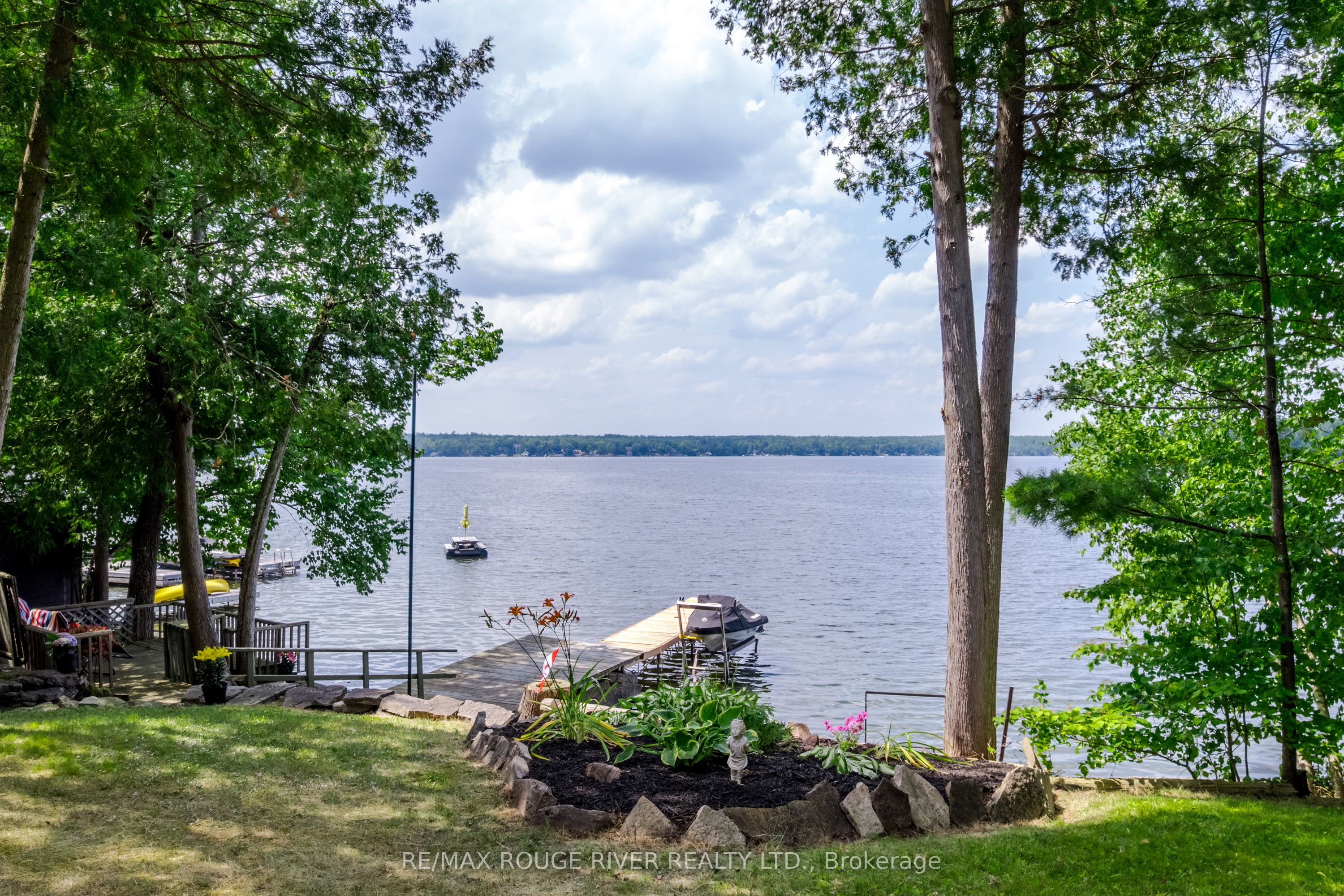 1280 Birchview Road Property Photo 5