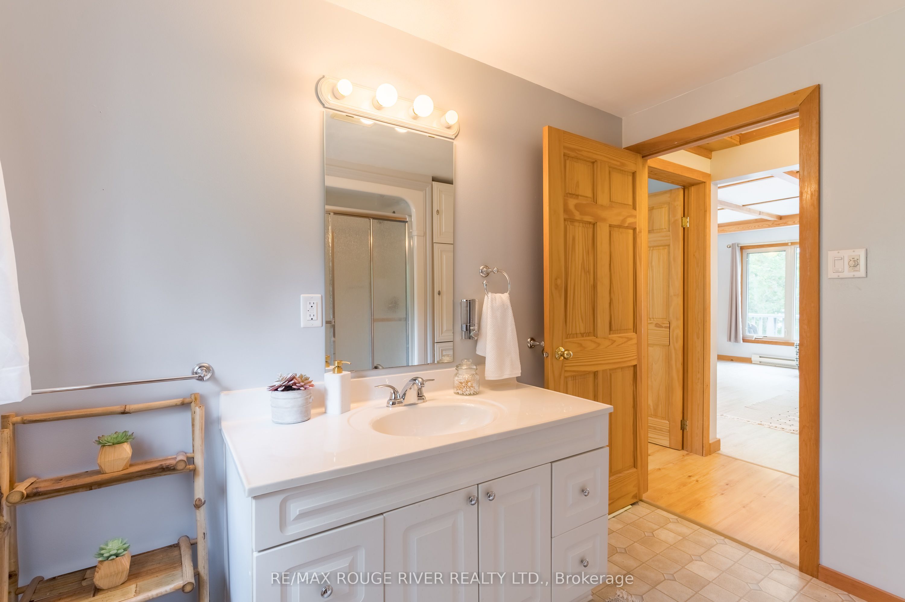 1280 Birchview Road Property Photo 32