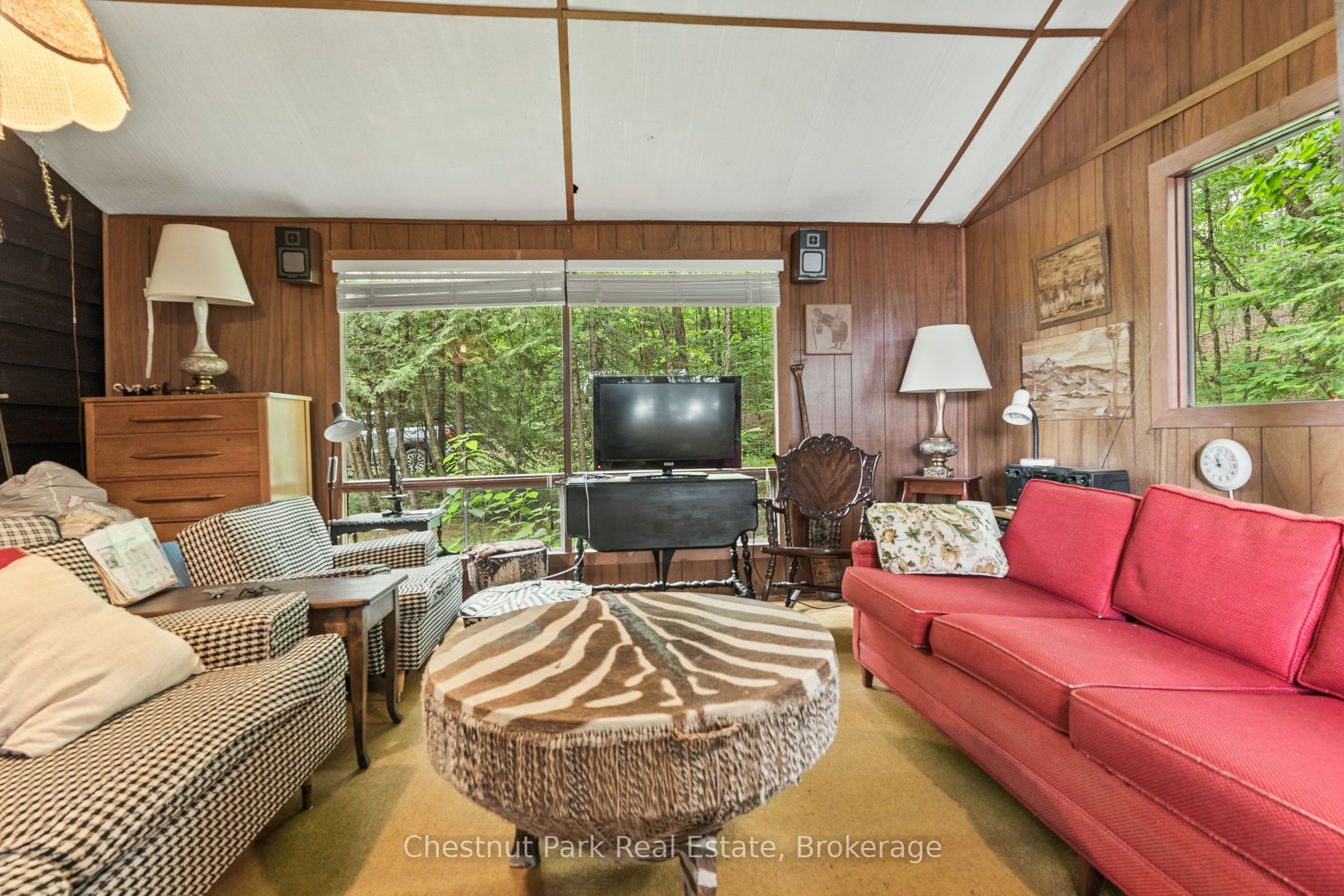 5278 Kennisis Lake Road Property Photo 9