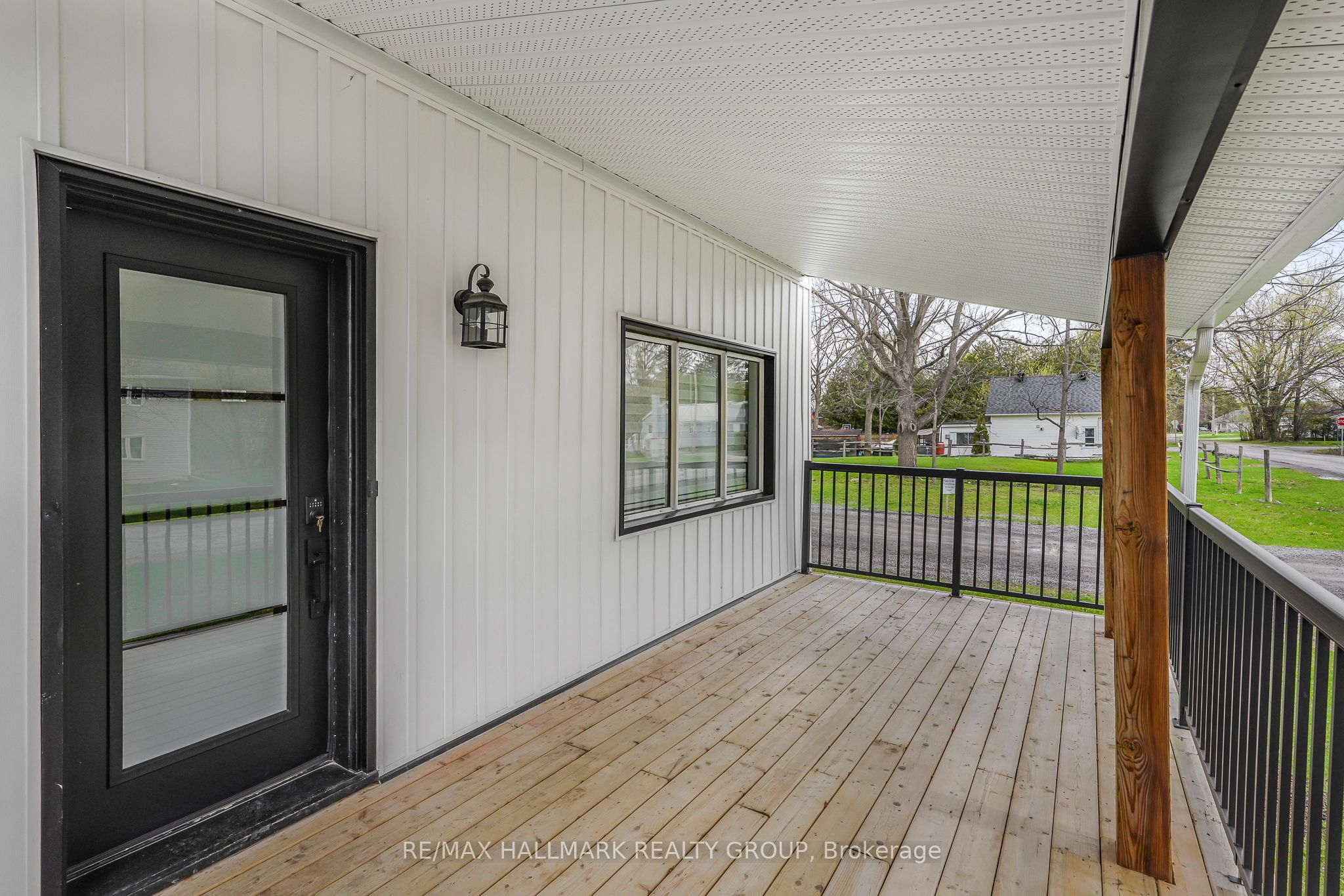 2545 Market Street Property Photo 5