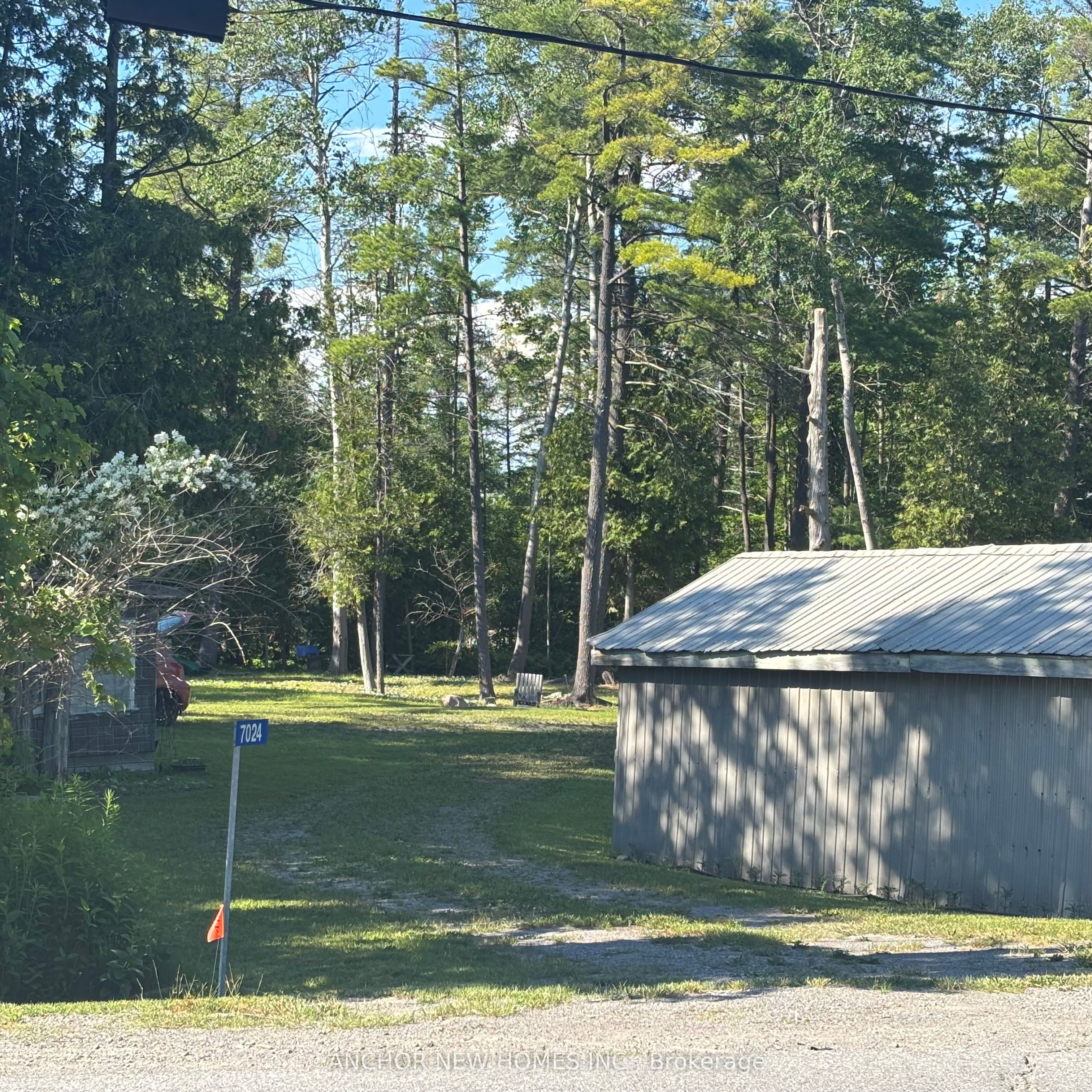 7024 Dieppe Road Property Photo 3