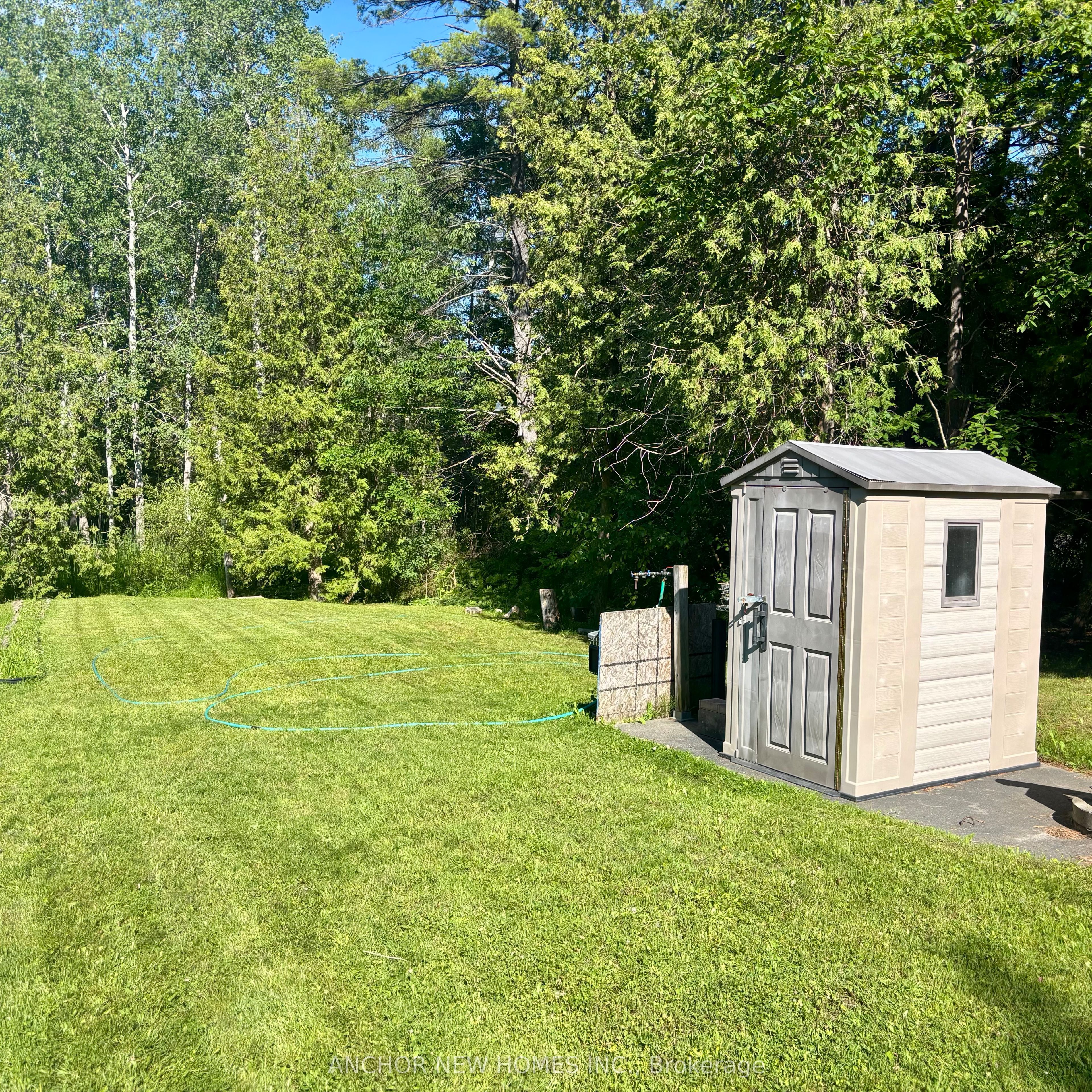 7024 Dieppe Road Property Photo 6