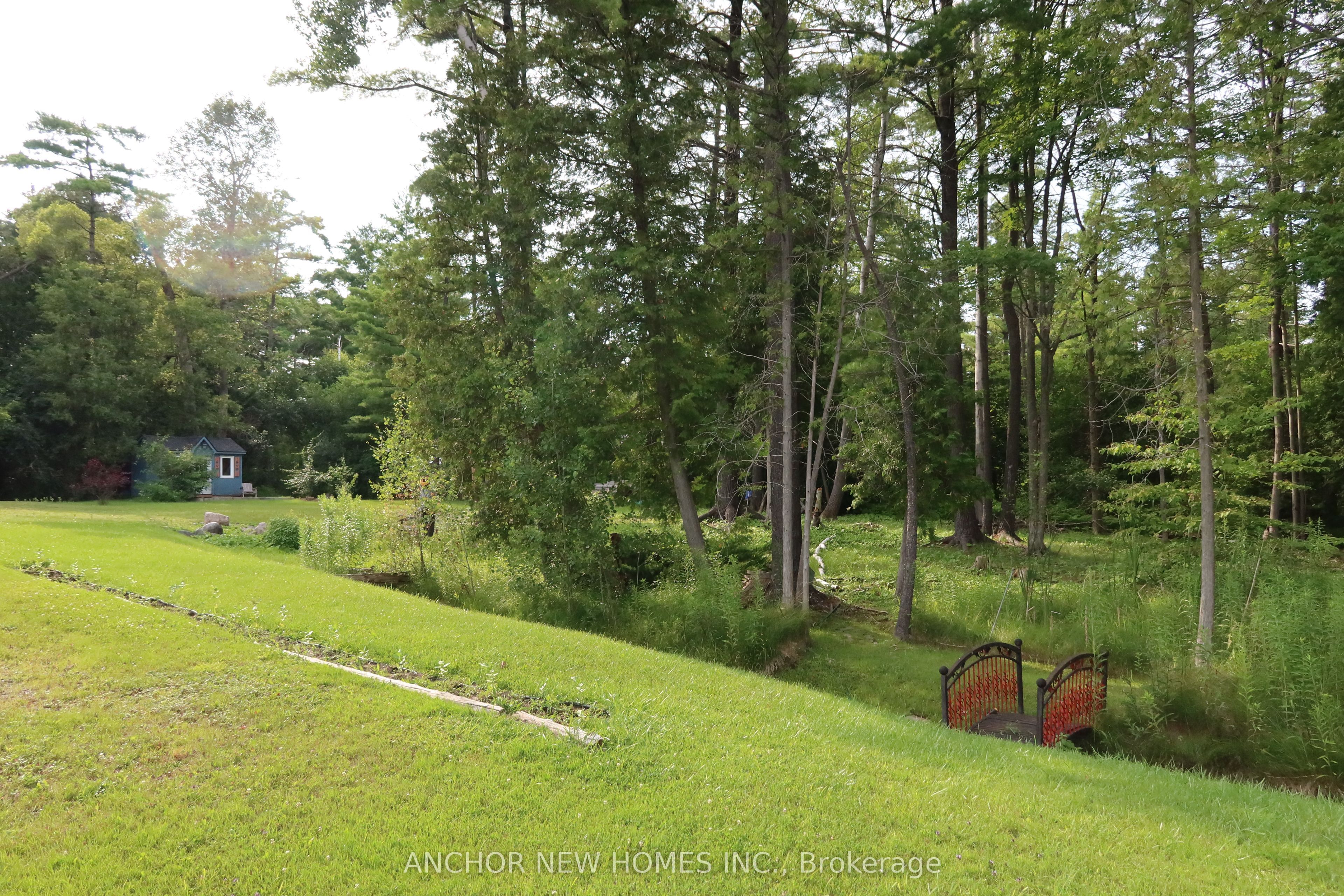 7024 Dieppe Road Property Photo 10