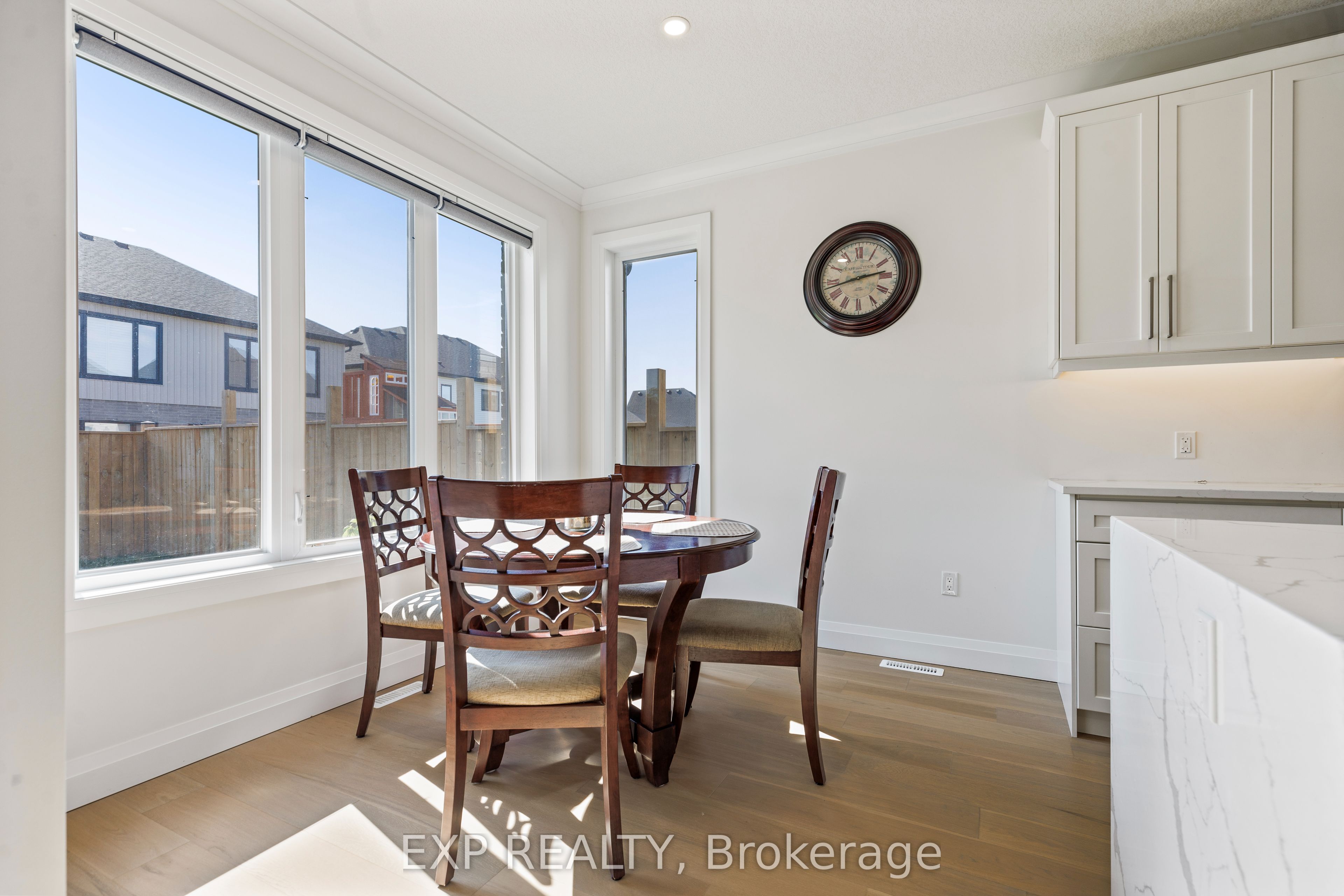 4099 Sugarmaple Crossing Property Photo 11