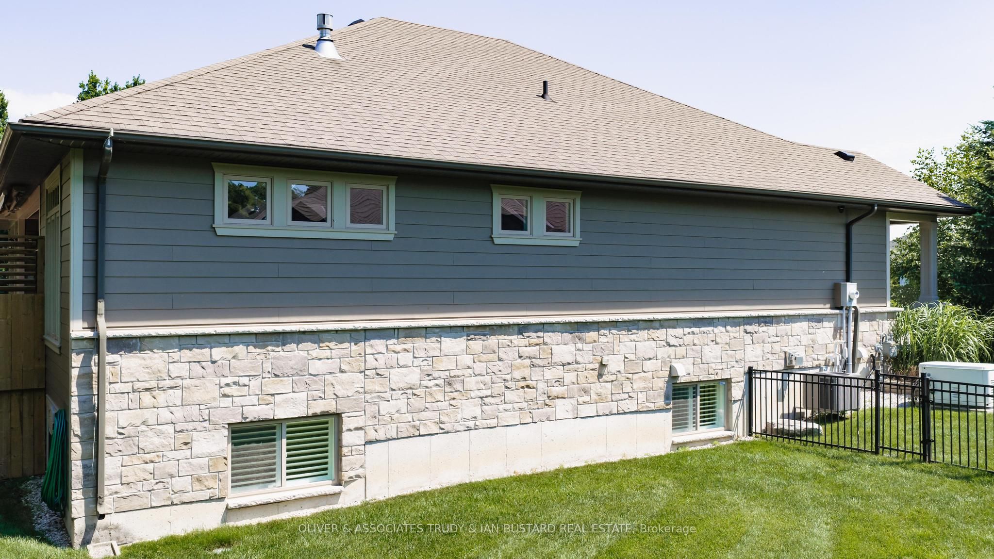 46 Erin Place Property Photo 46