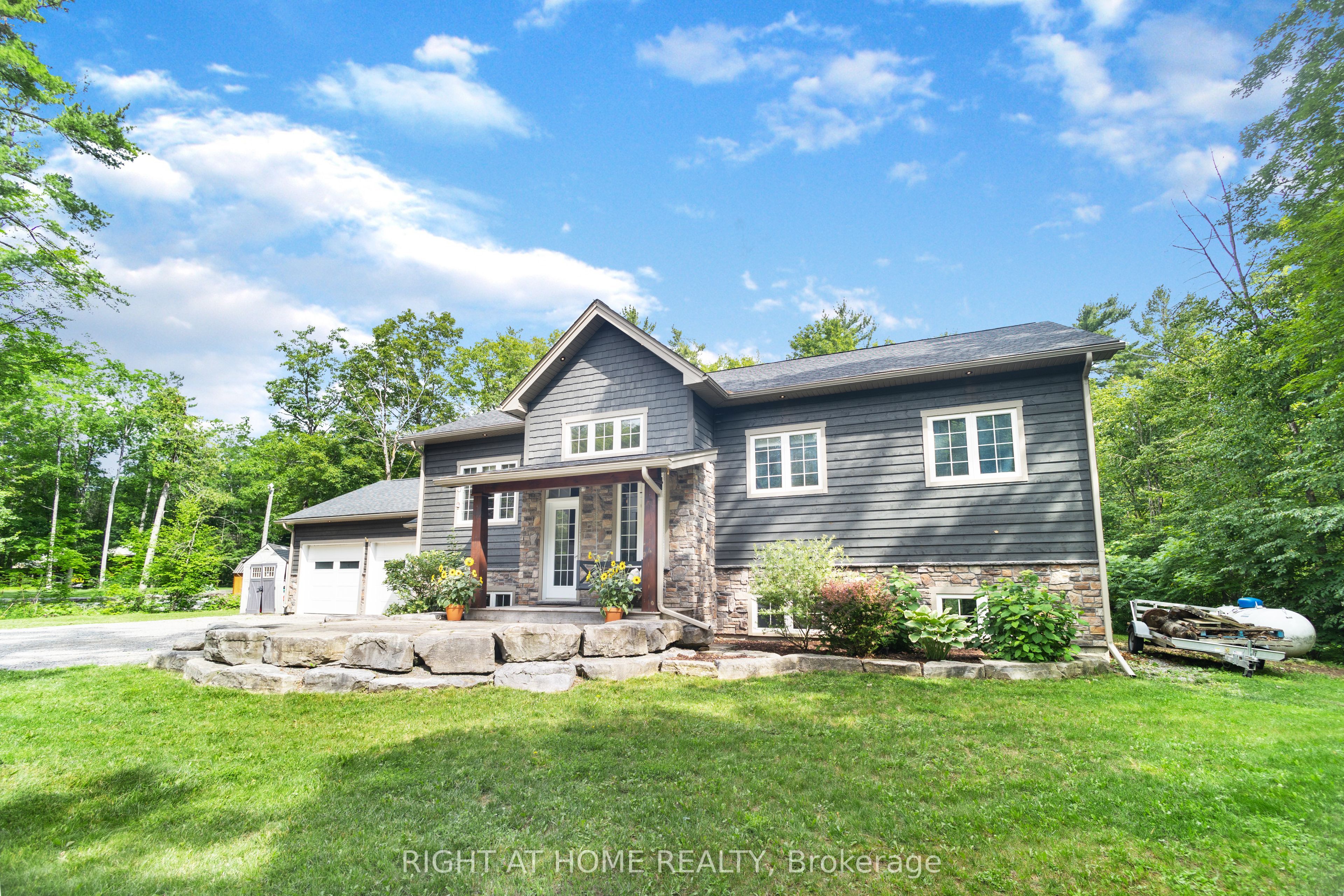 590 Golf Course Road Property Photo 4