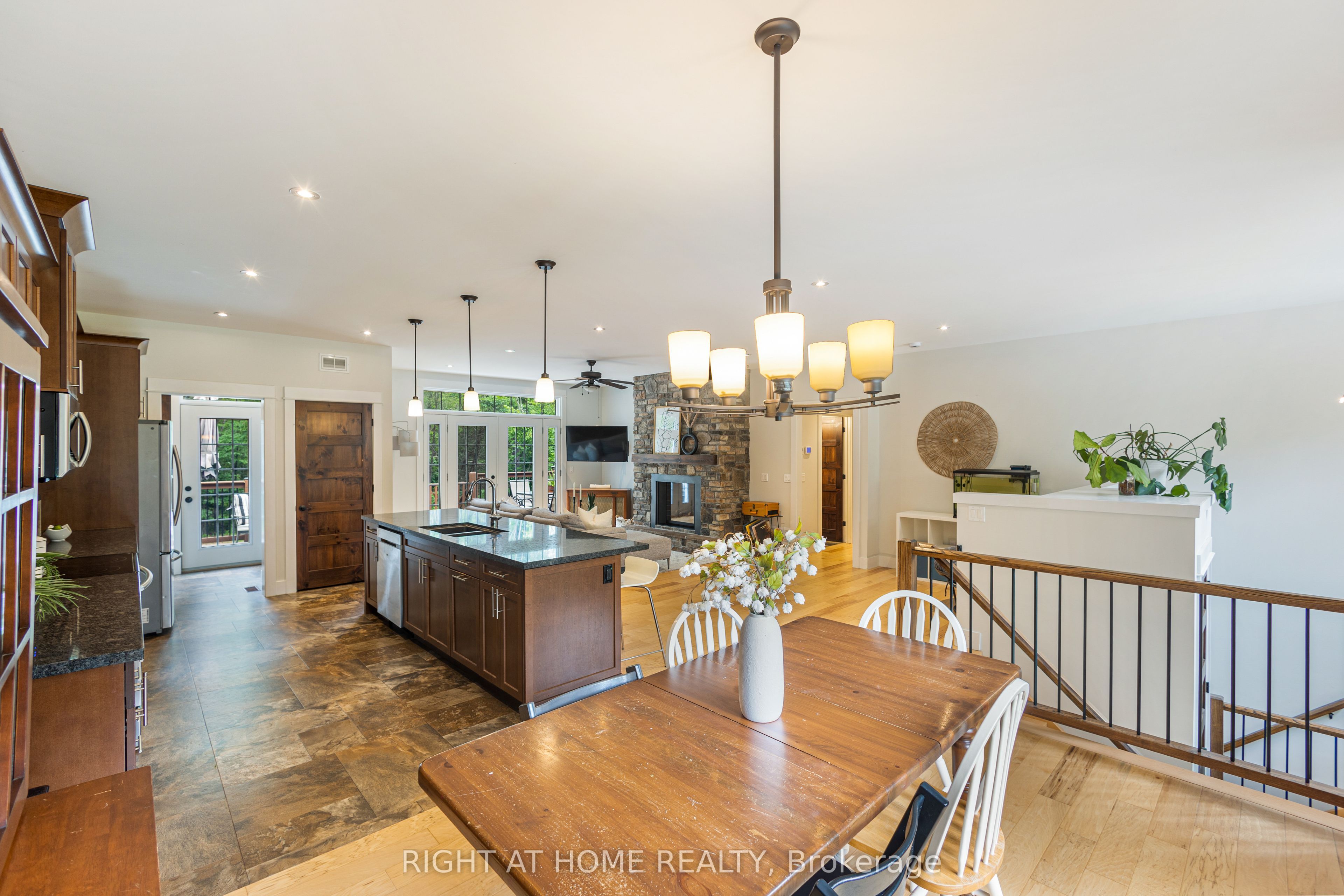 590 Golf Course Road Property Photo 13