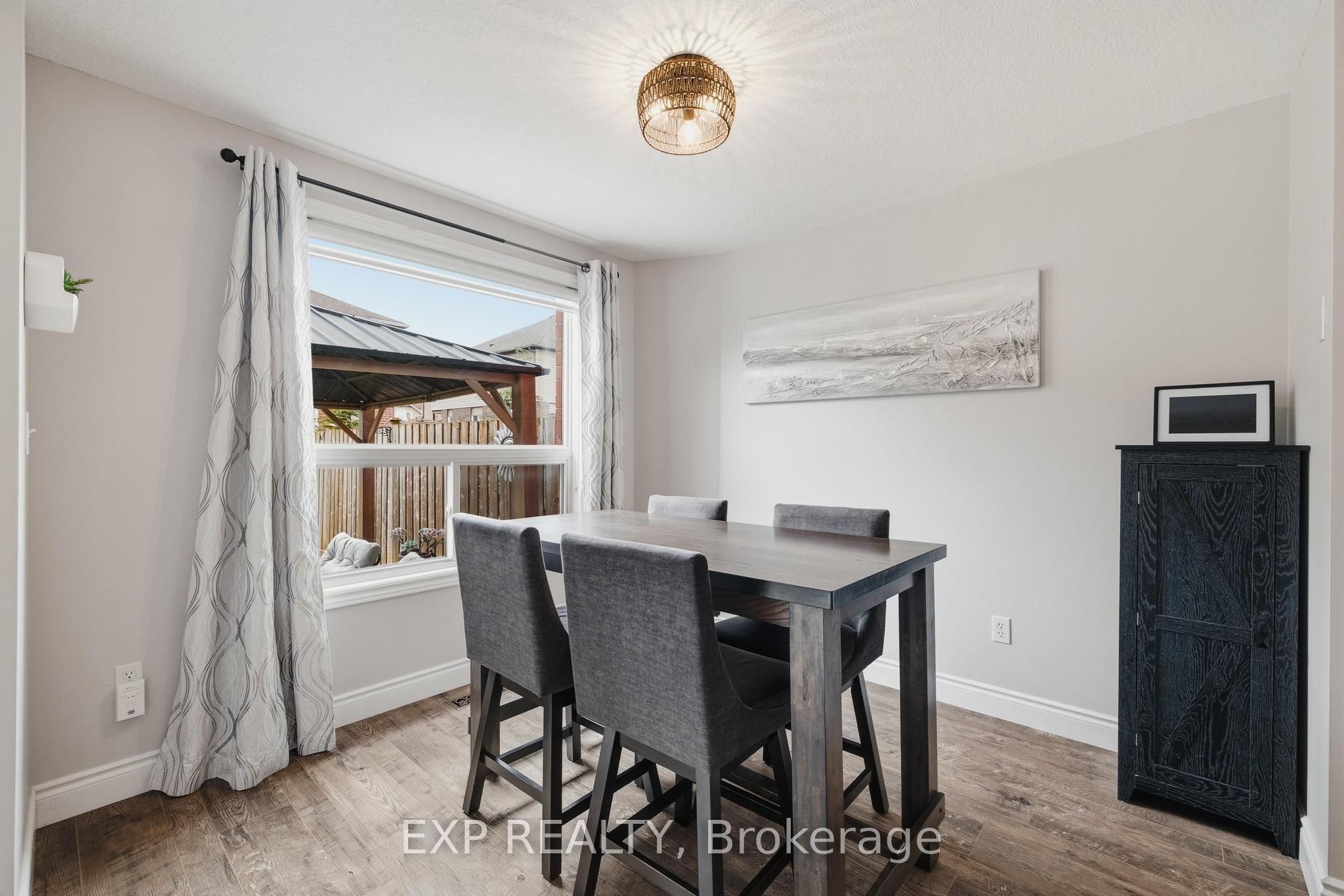 31 Parkside Street Property Photo 7
