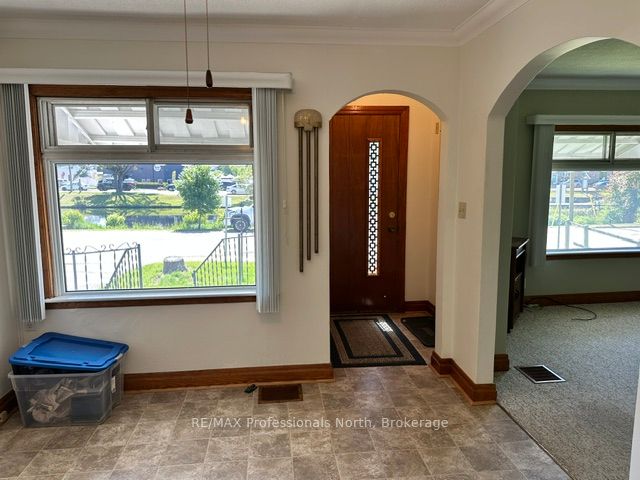 7 Invergordon Avenue Property Photo 18