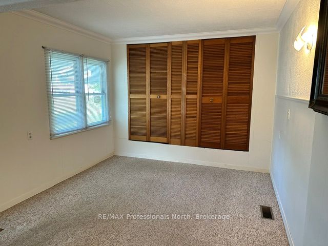 7 Invergordon Avenue Property Photo 20