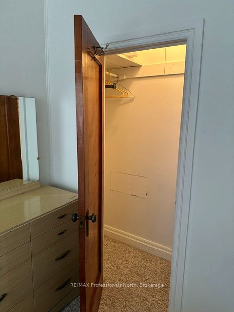 7 Invergordon Avenue Property Photo 25