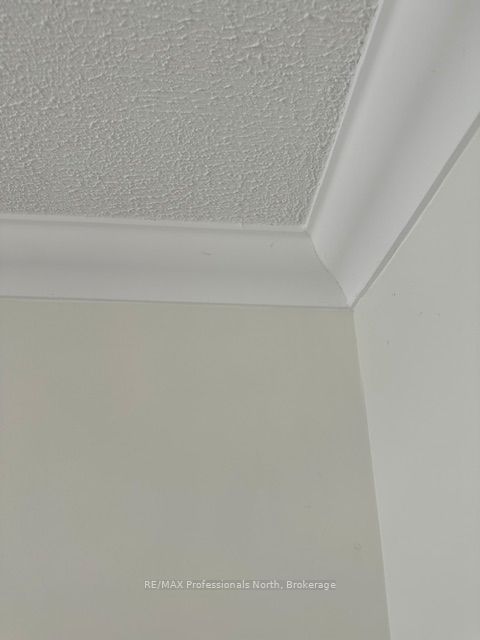7 Invergordon Avenue Property Photo 33