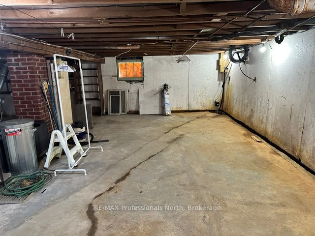 7 Invergordon Avenue Property Photo 43