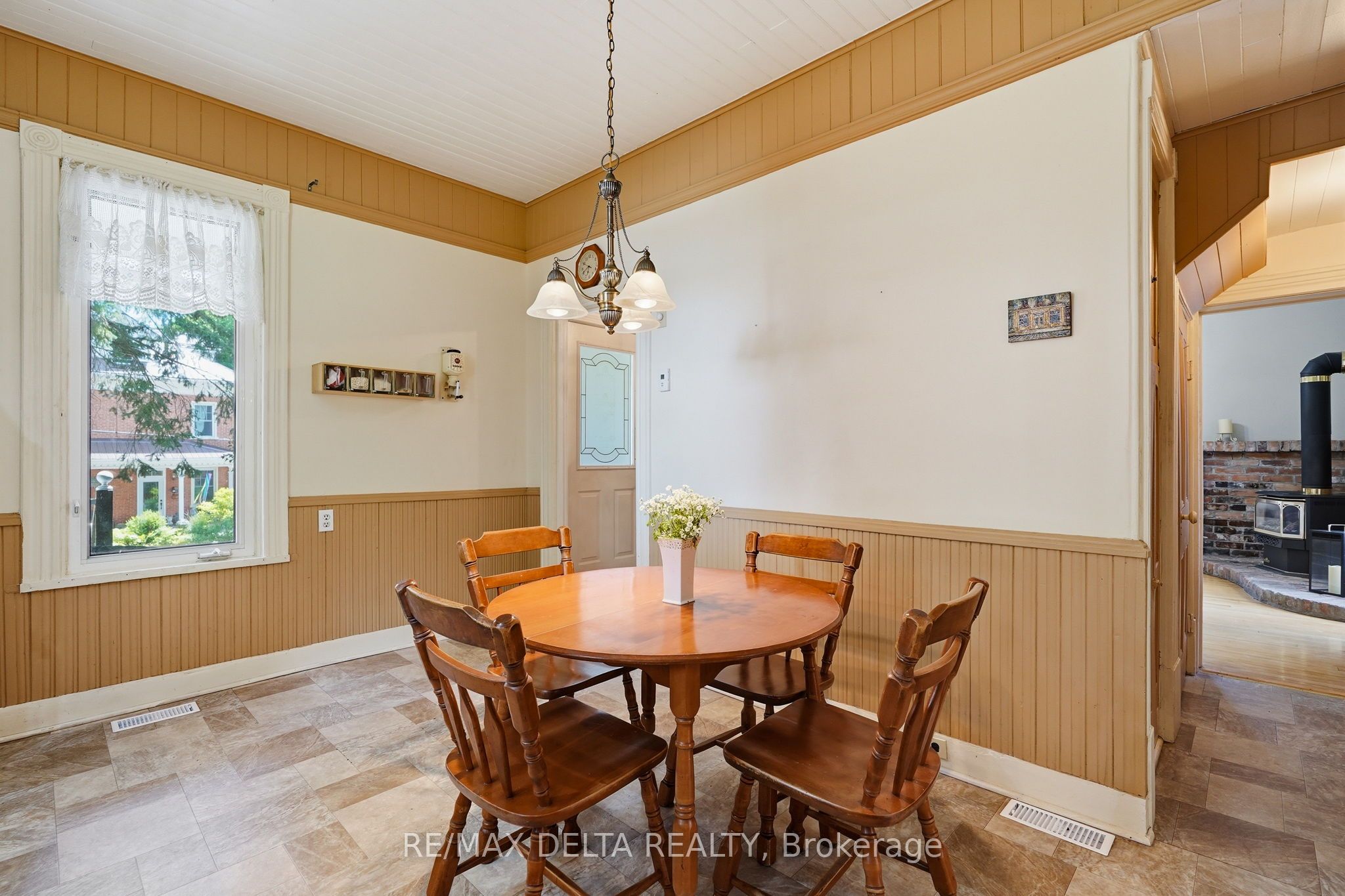 28 Jay Street Property Photo 11