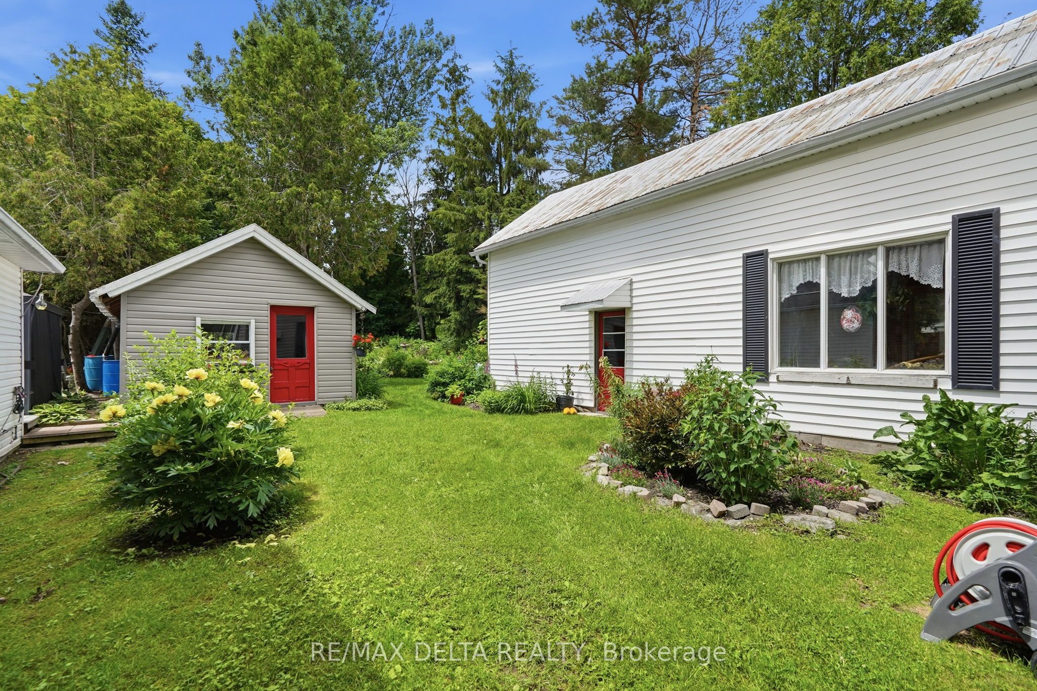 28 Jay Street Property Photo 29