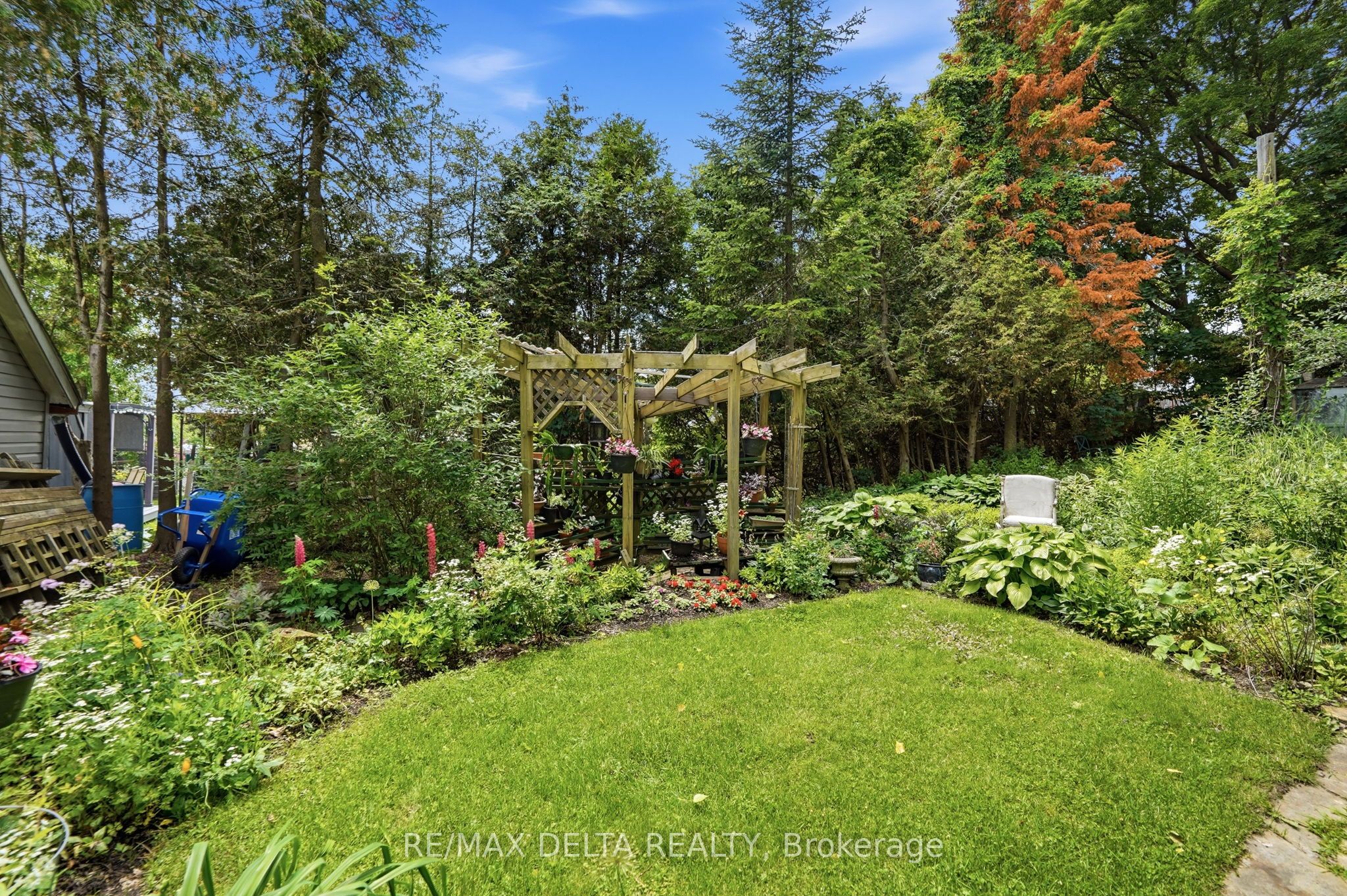 28 Jay Street Property Photo 33